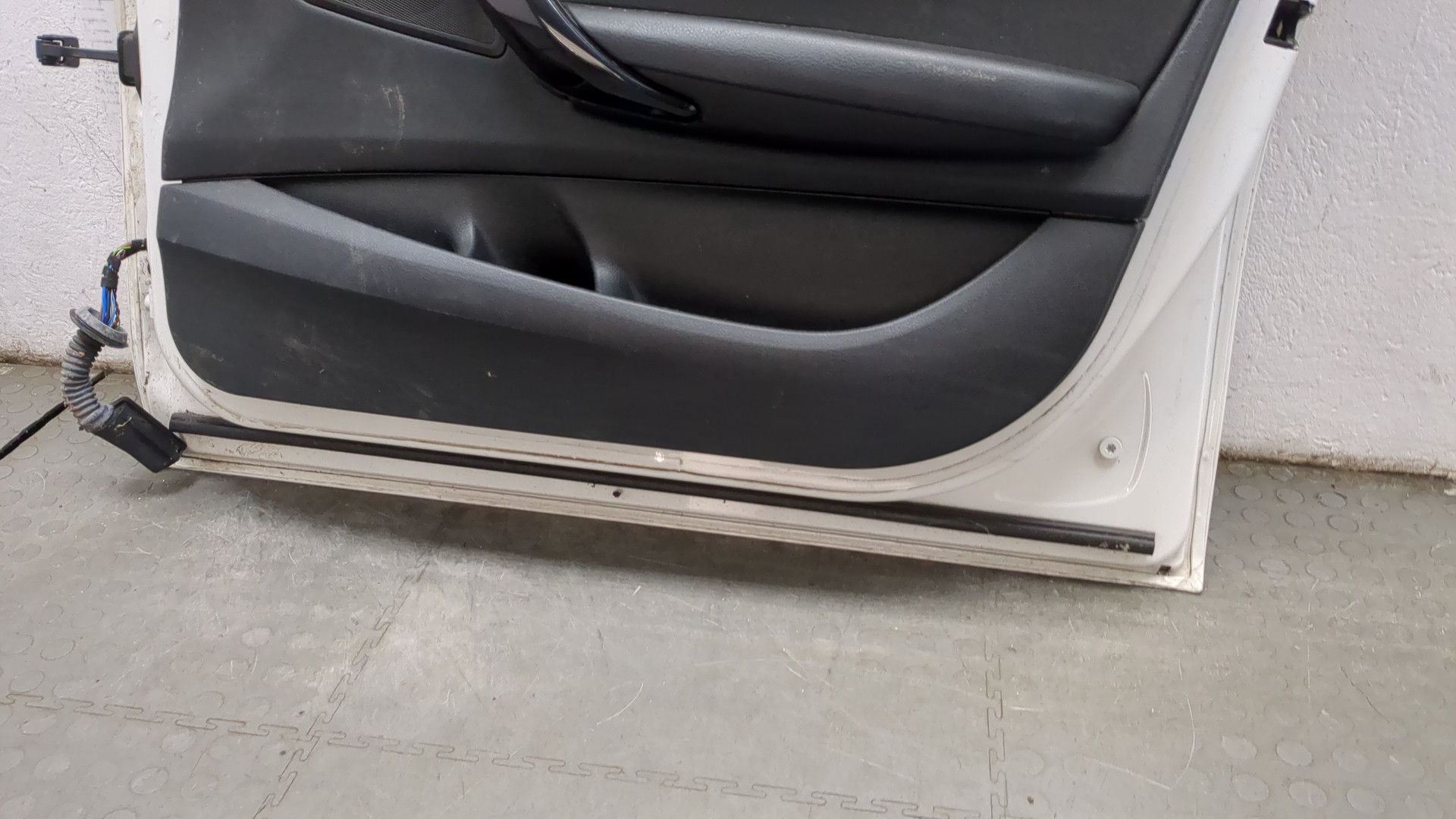 Дверь передняя правая