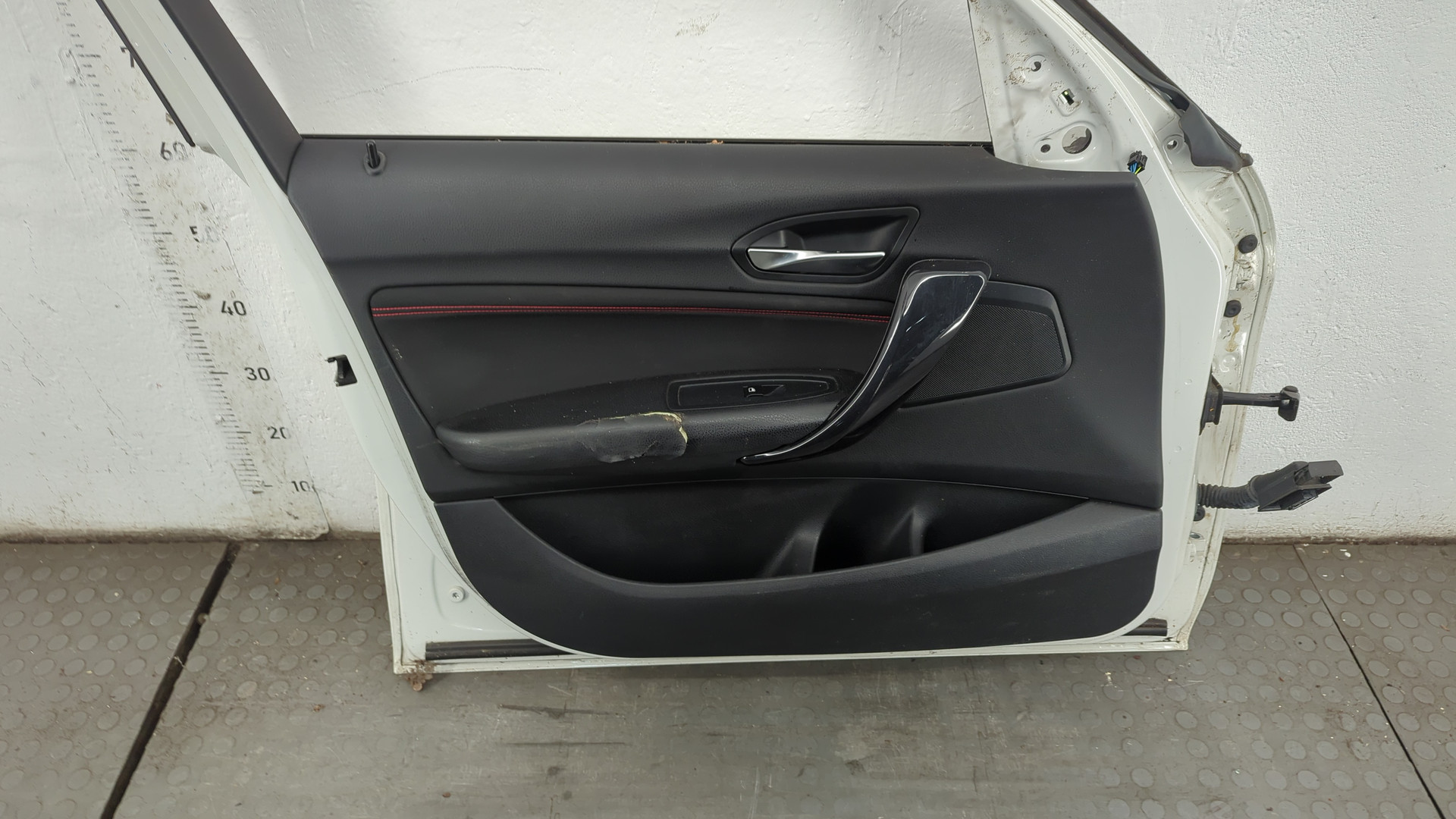 Дверь передняя левая