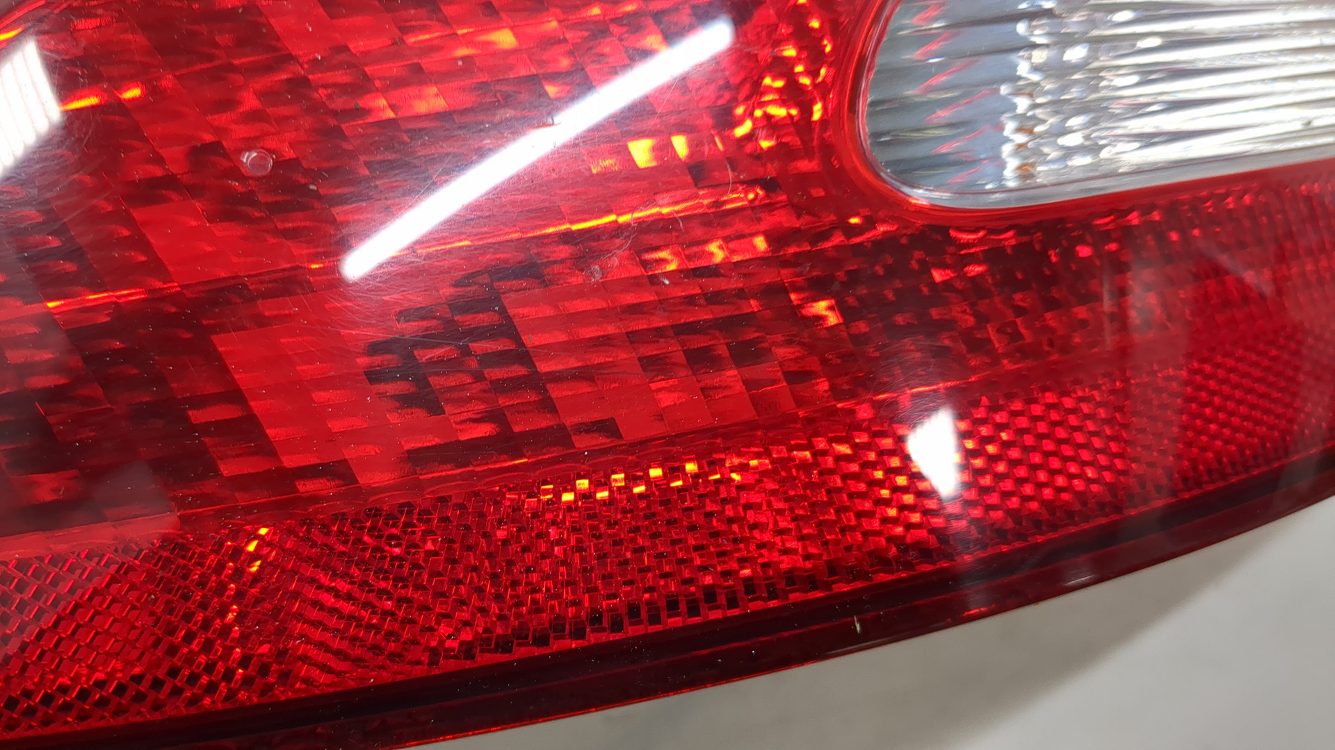 Фонарь задний левый