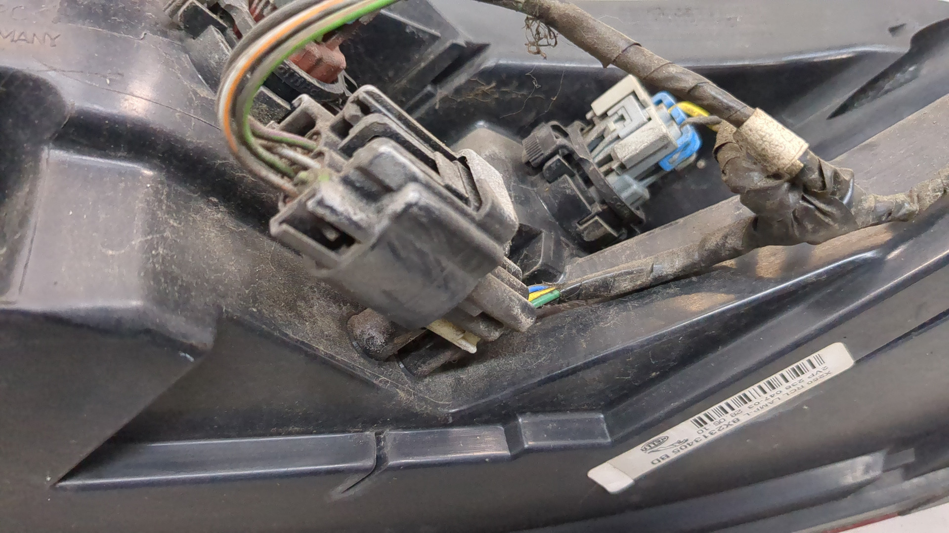 Фонарь задний левый