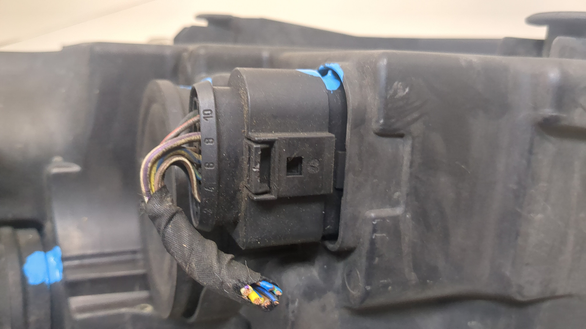 Фара правая