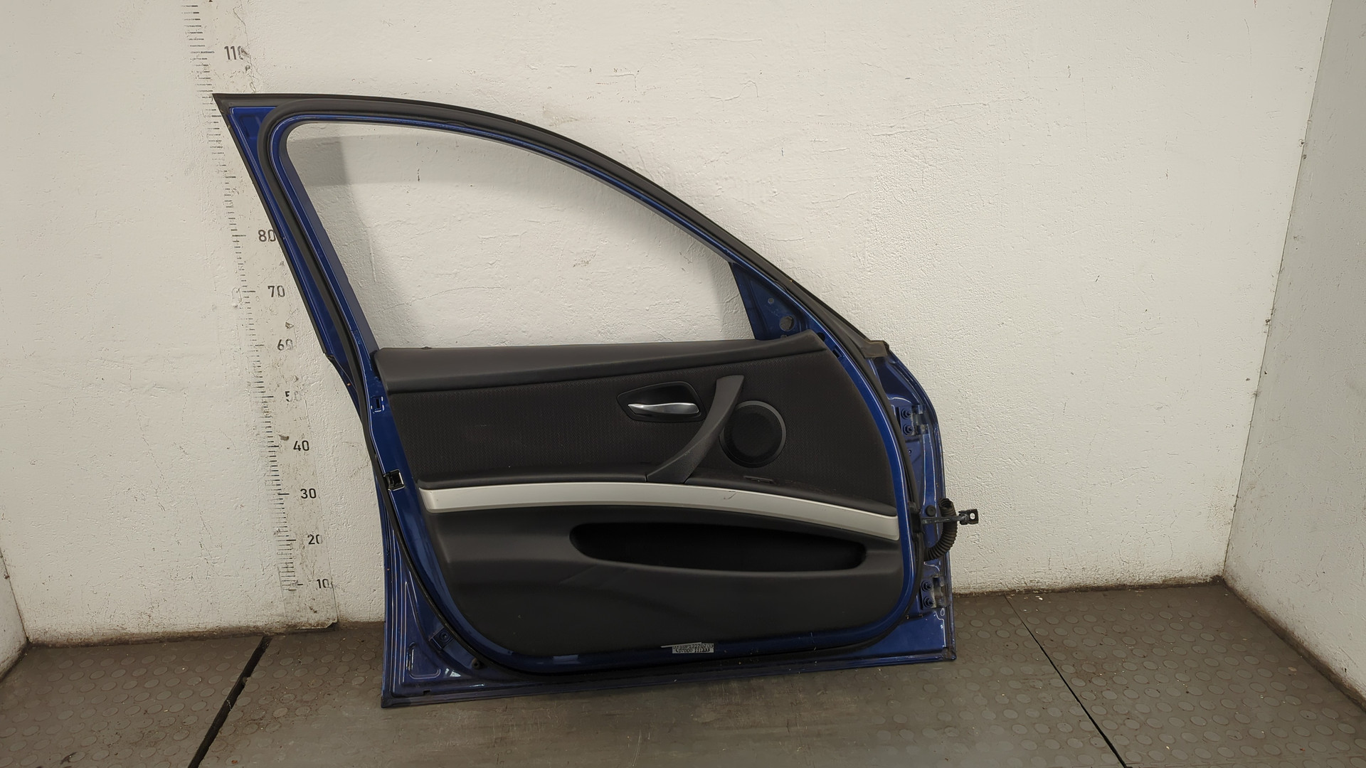 Дверь передняя левая