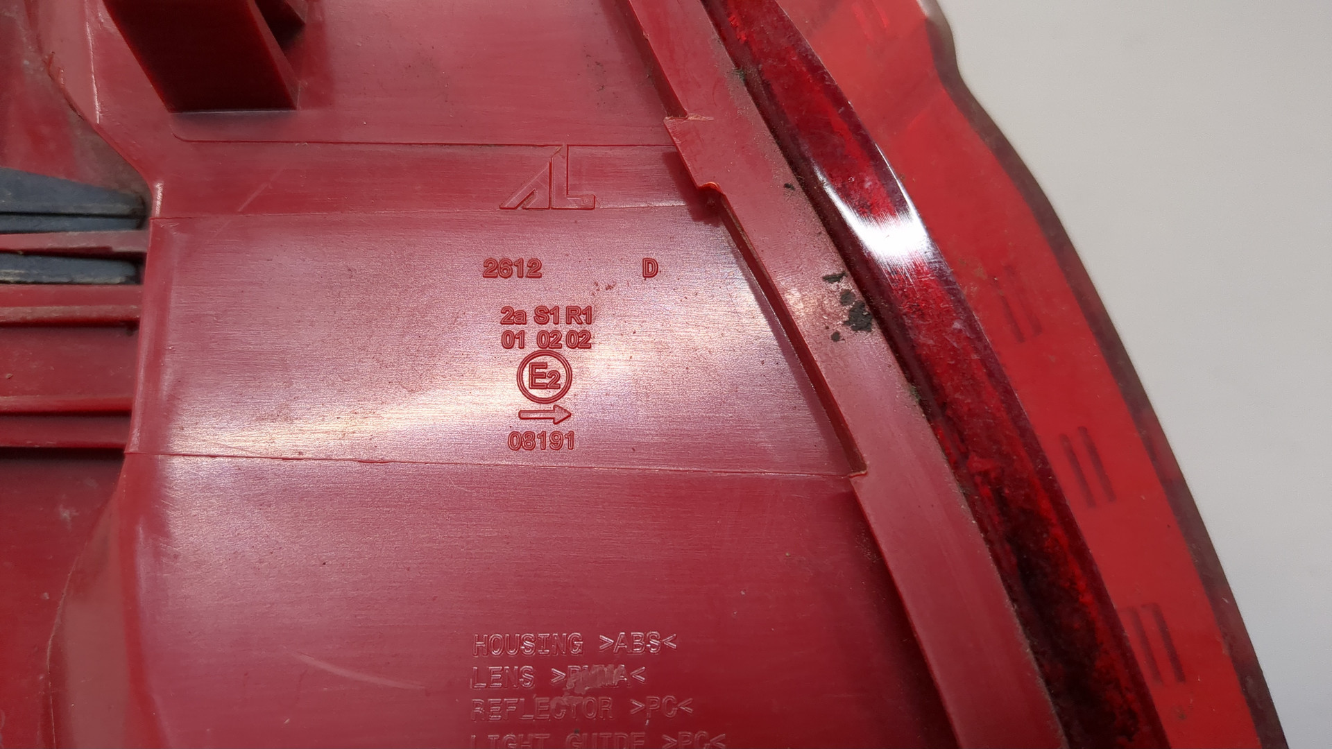 Фонарь задний правый