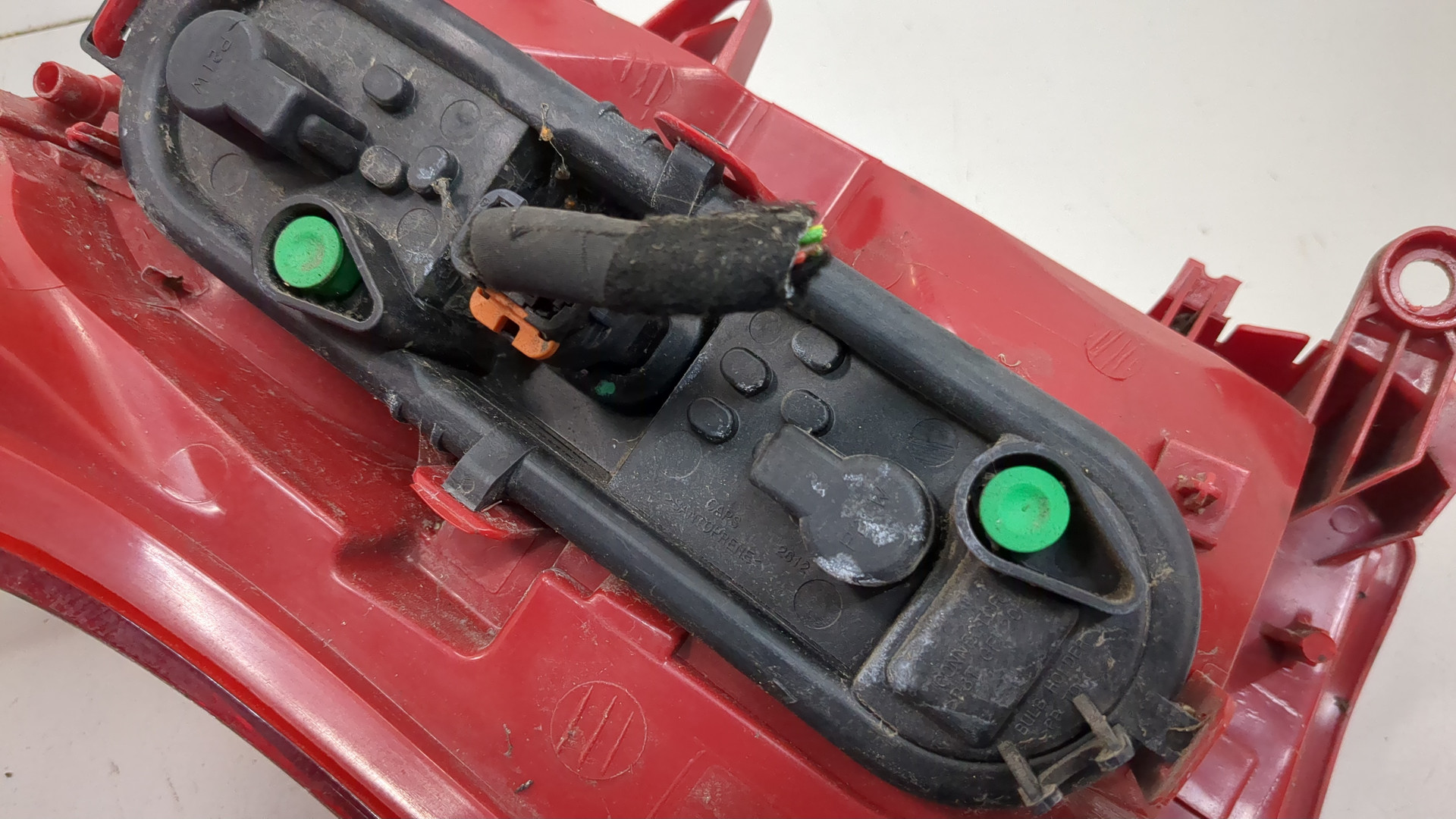 Фонарь задний правый