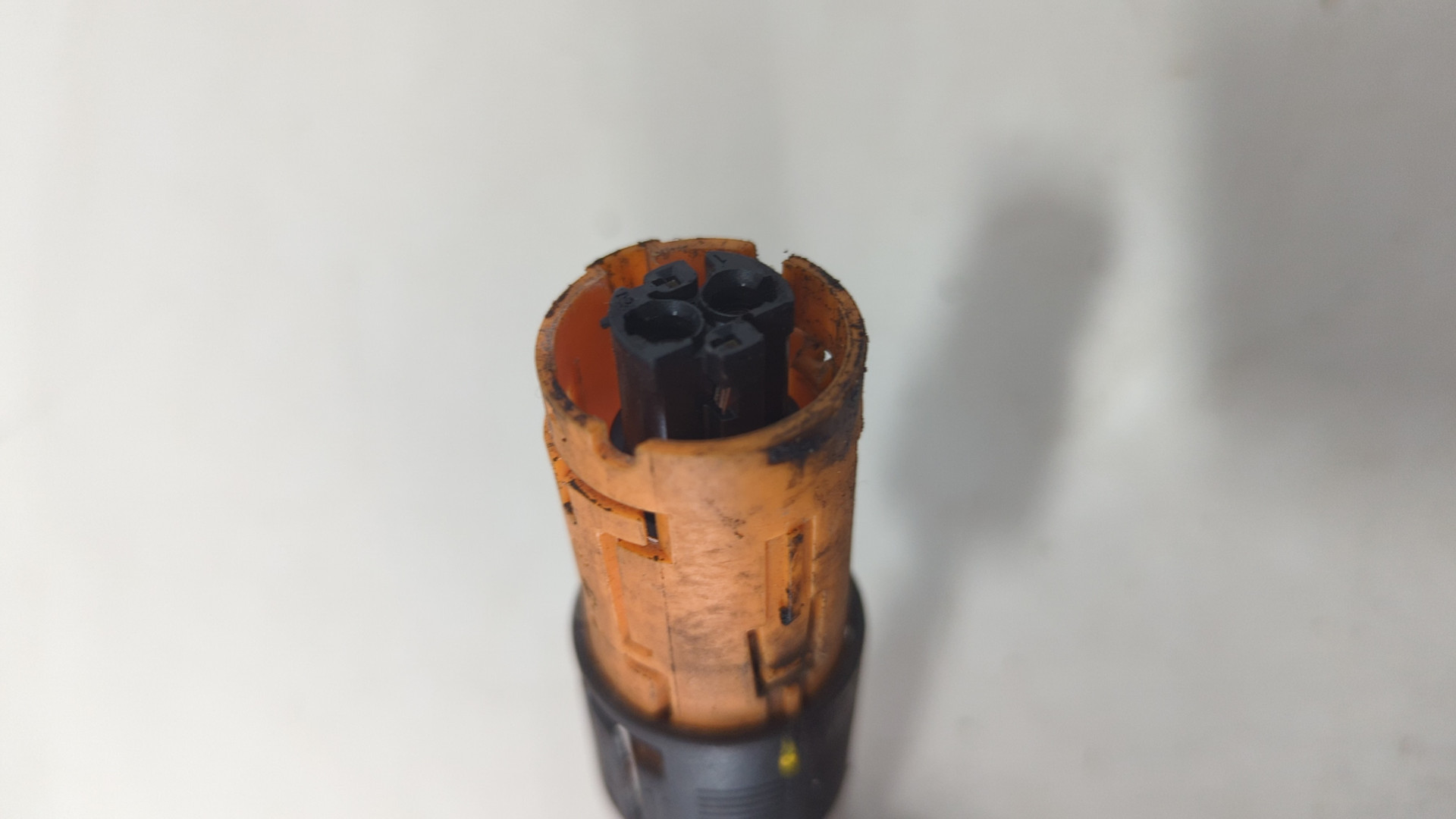 Провод высокого напряжения