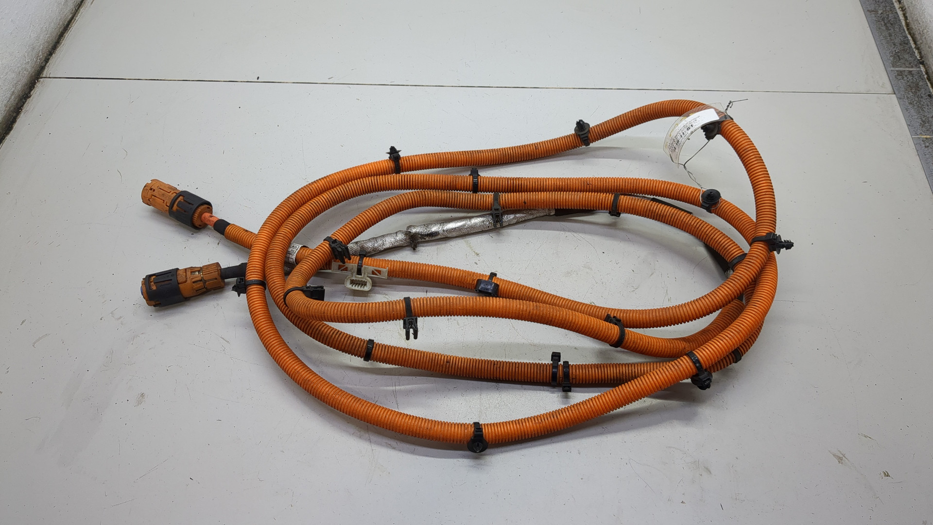 Провод высокого напряжения