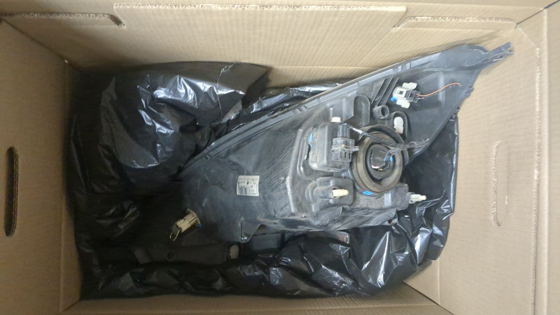 Фара правая