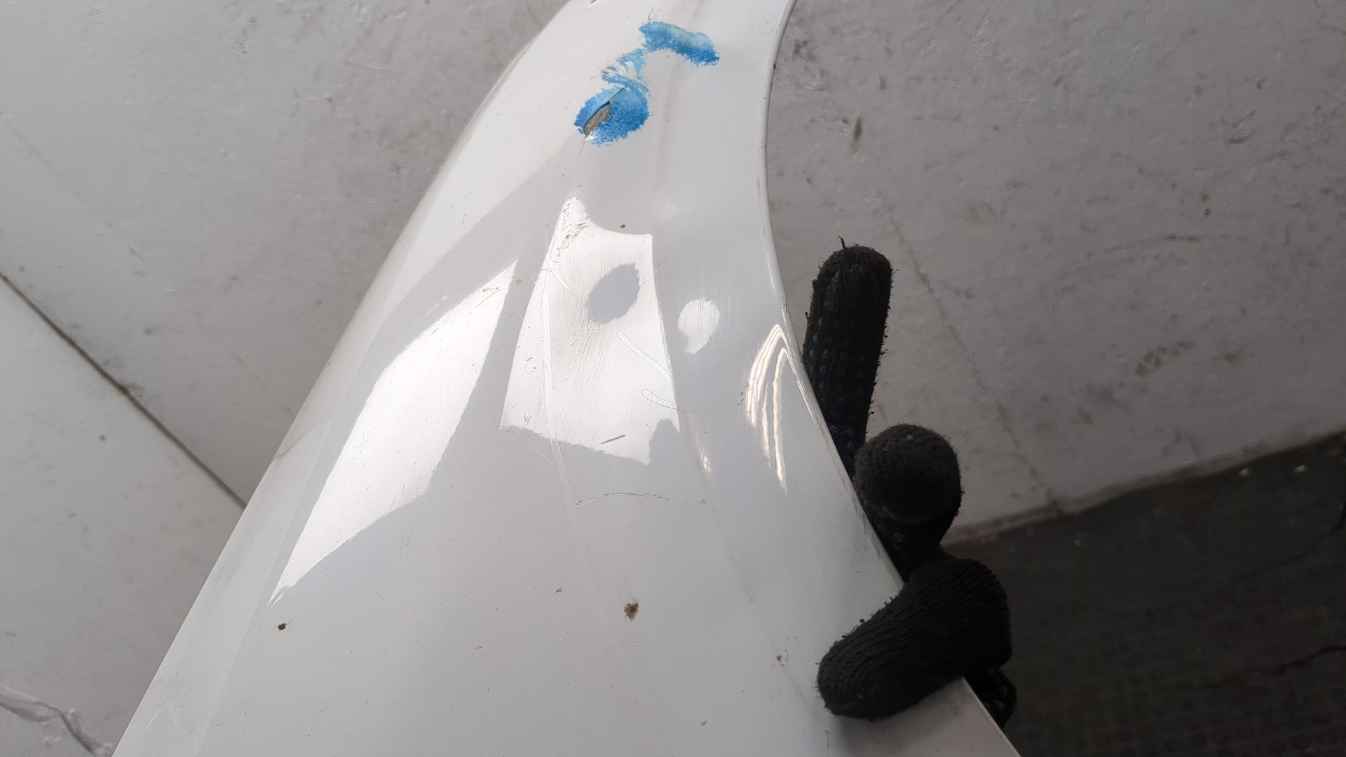 Крыло переднее правое