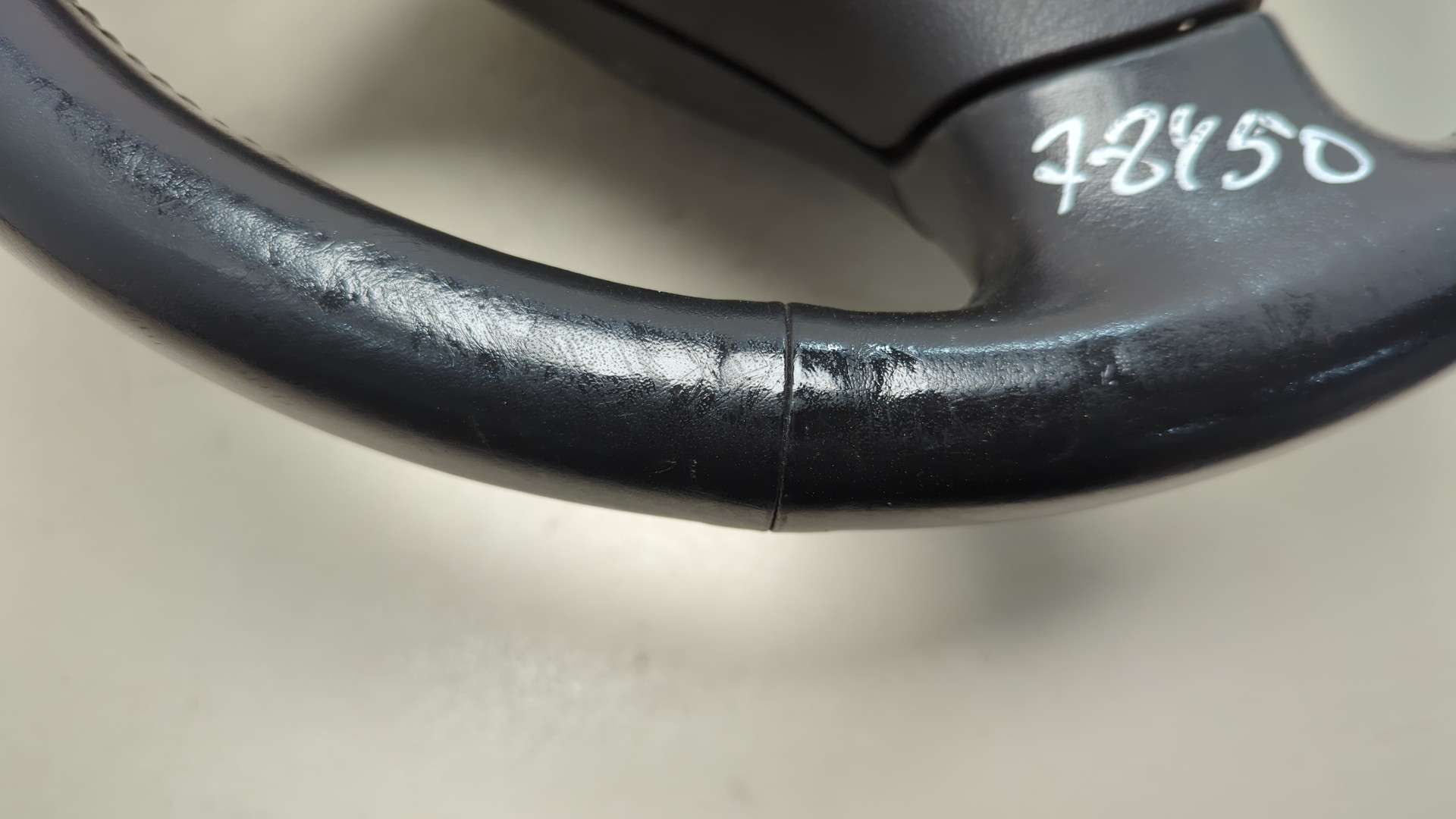 Рулевое колесо (руль)