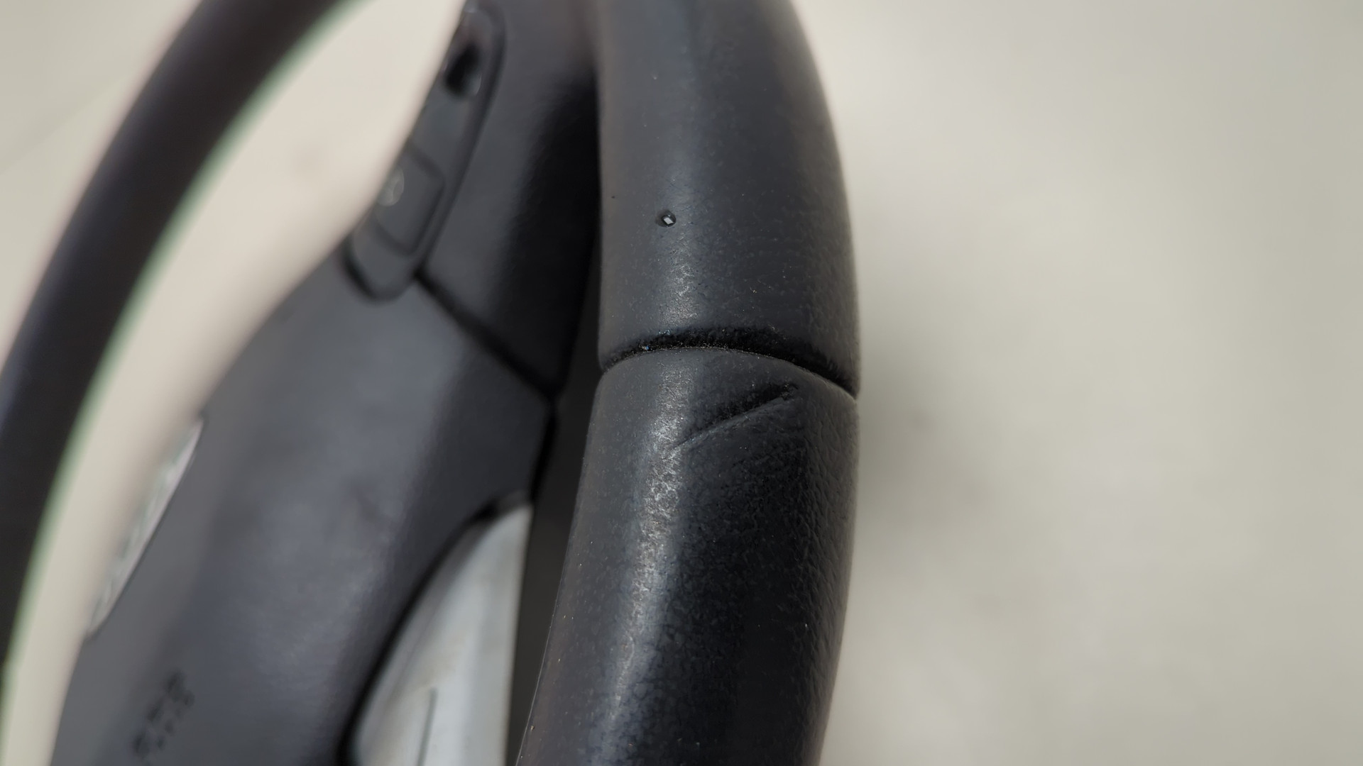 Рулевое колесо (руль)