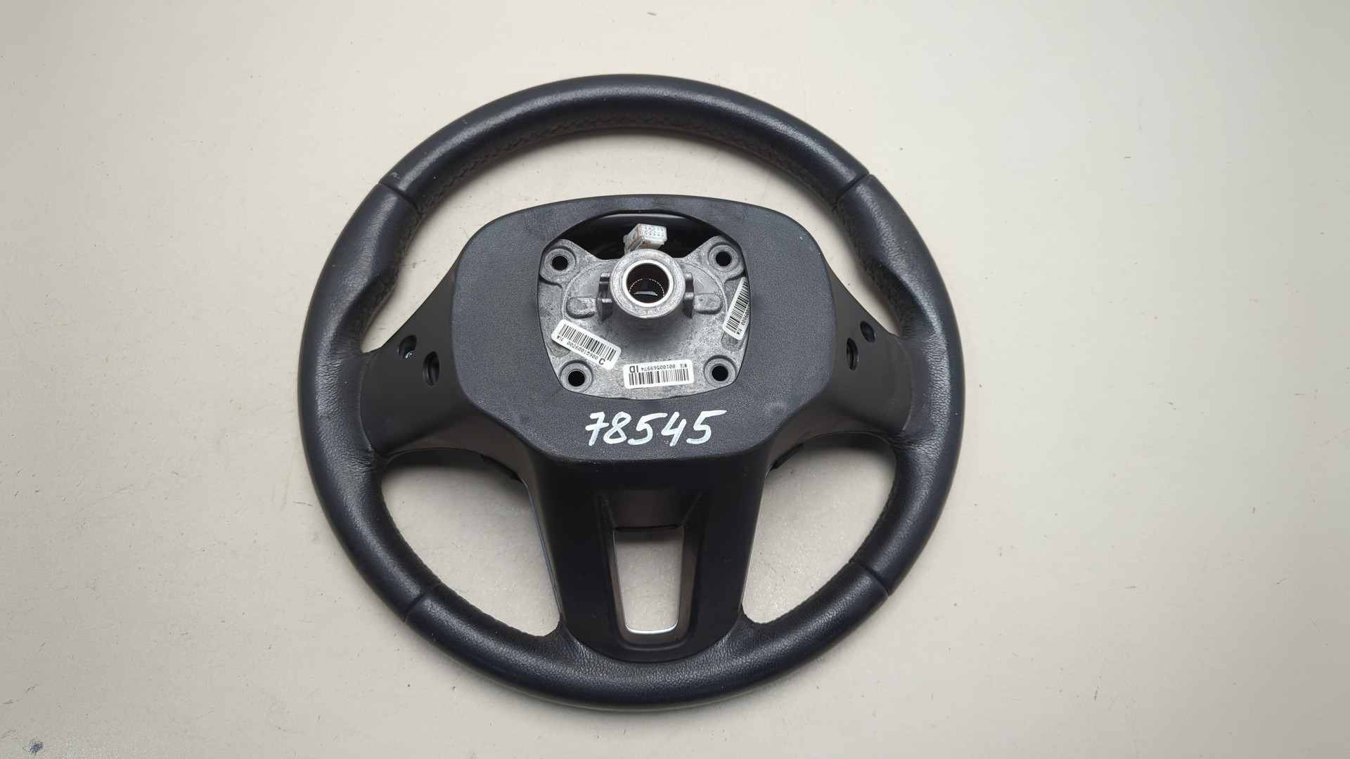 Рулевое колесо (руль)