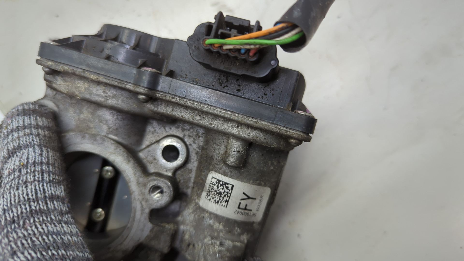 Заслонка дроссельная электрическая