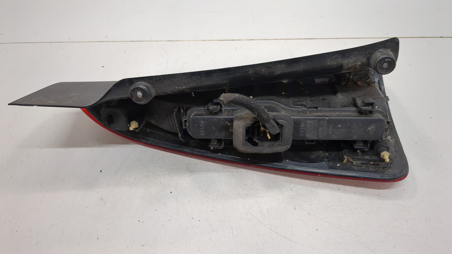 Фонарь задний правый