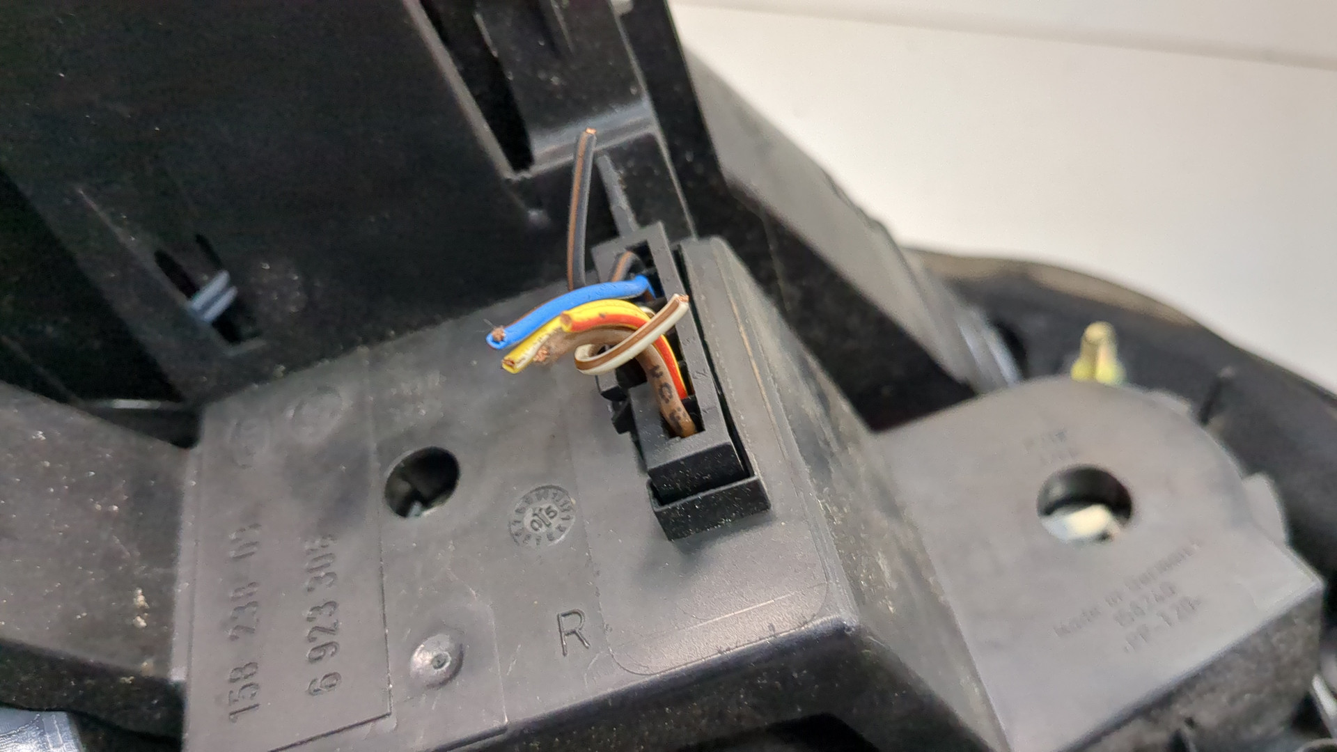 Фонарь задний правый