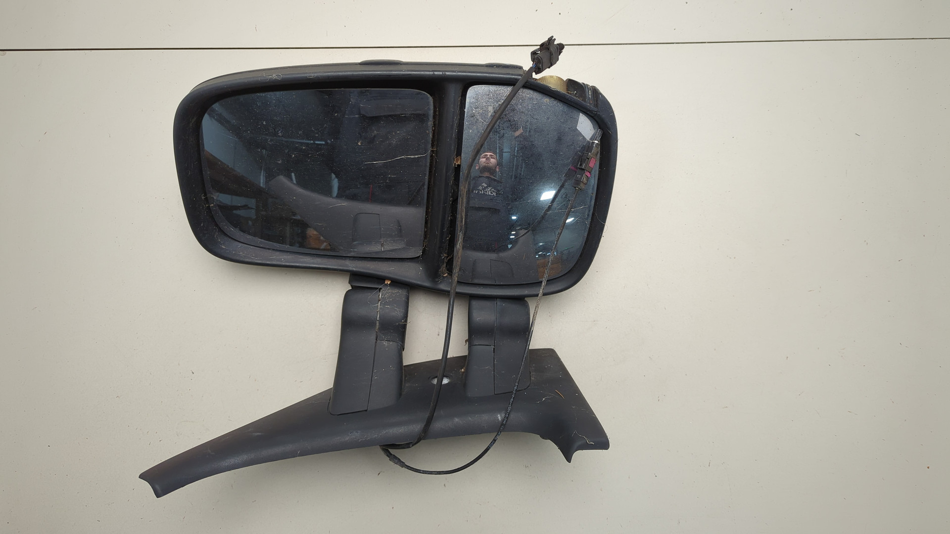 Зеркало правое электрическое