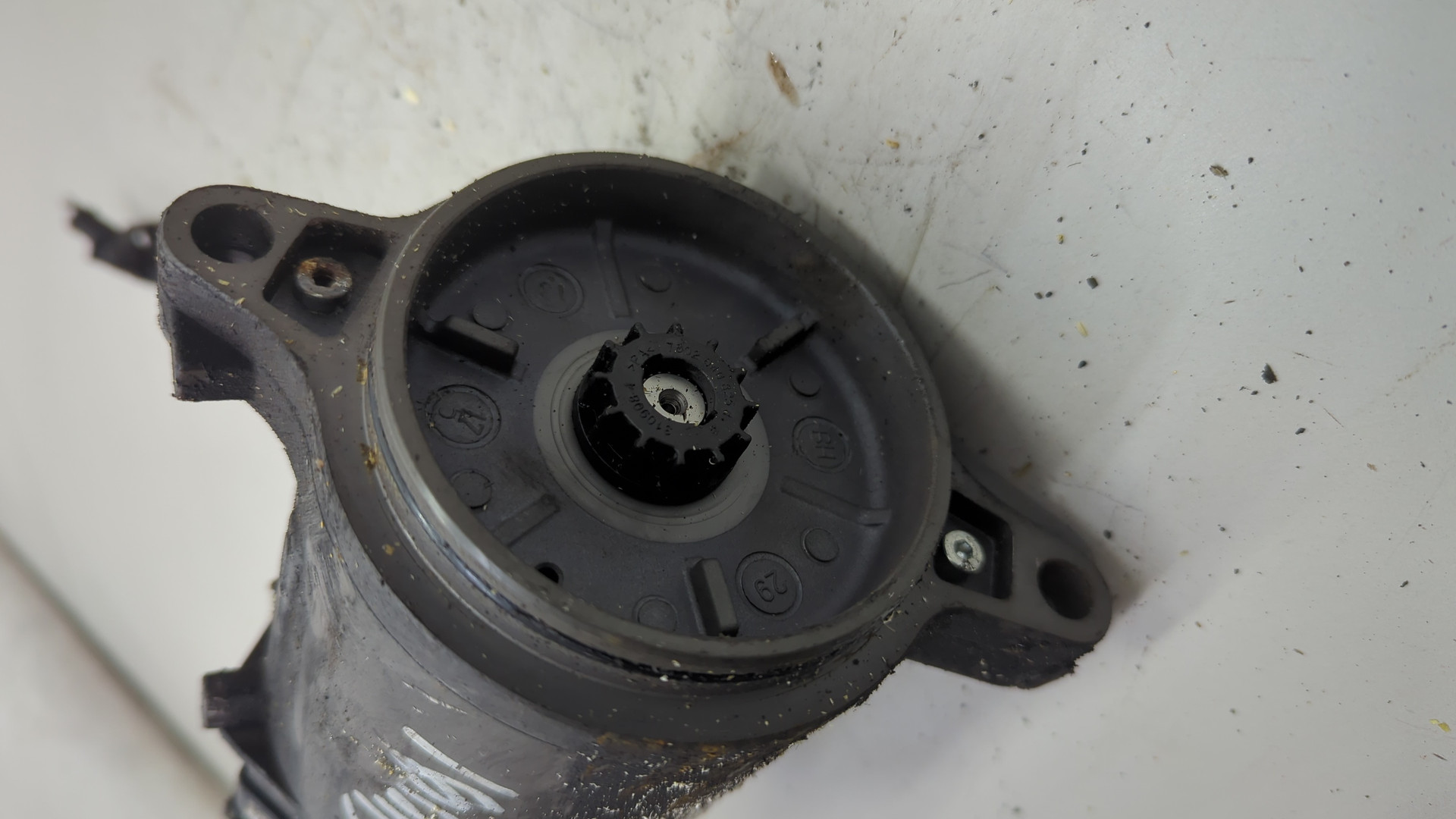 Серводвигатель рулевой рейки