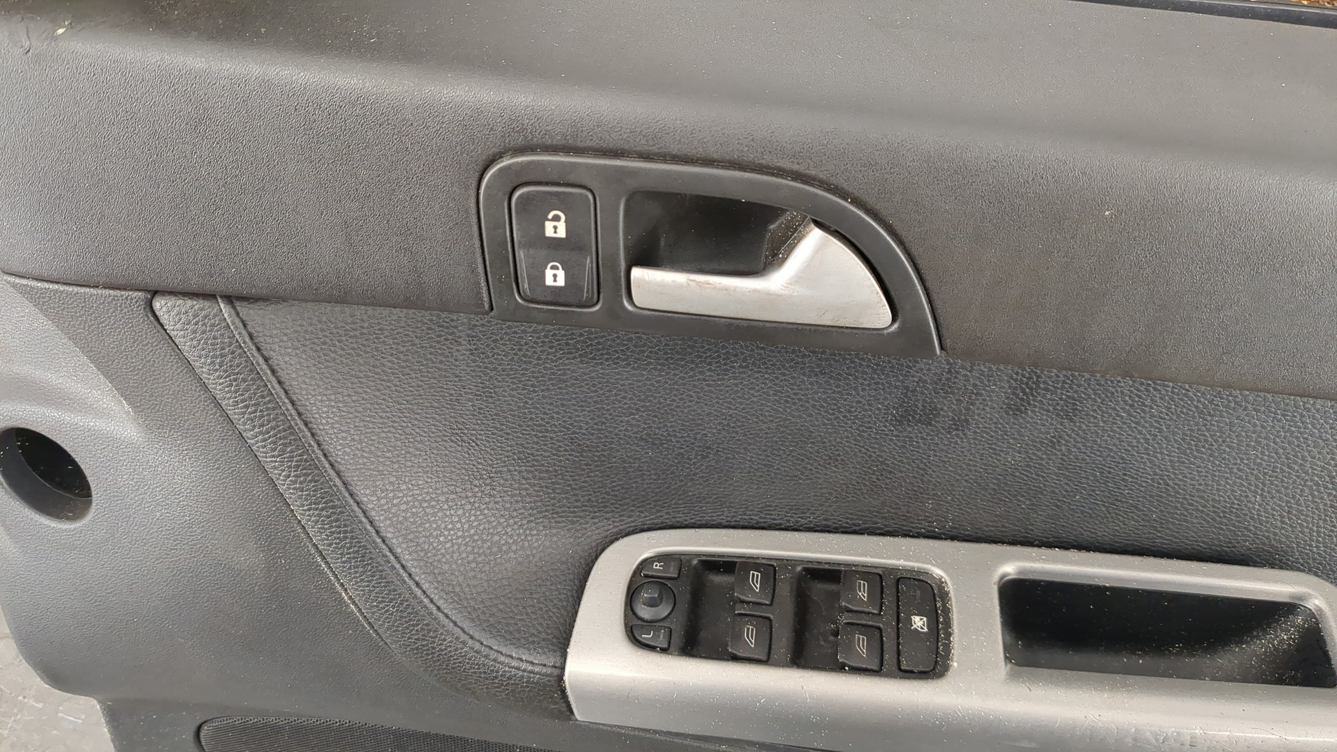 Дверь передняя правая