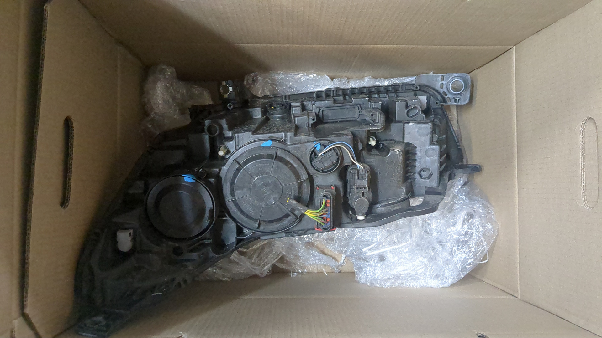 Фара правая