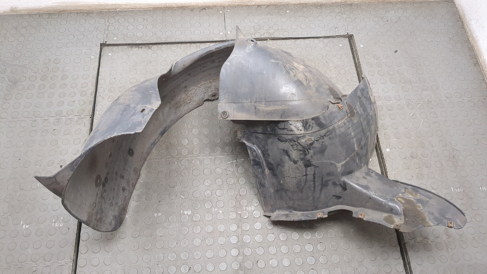 Локер передний левый