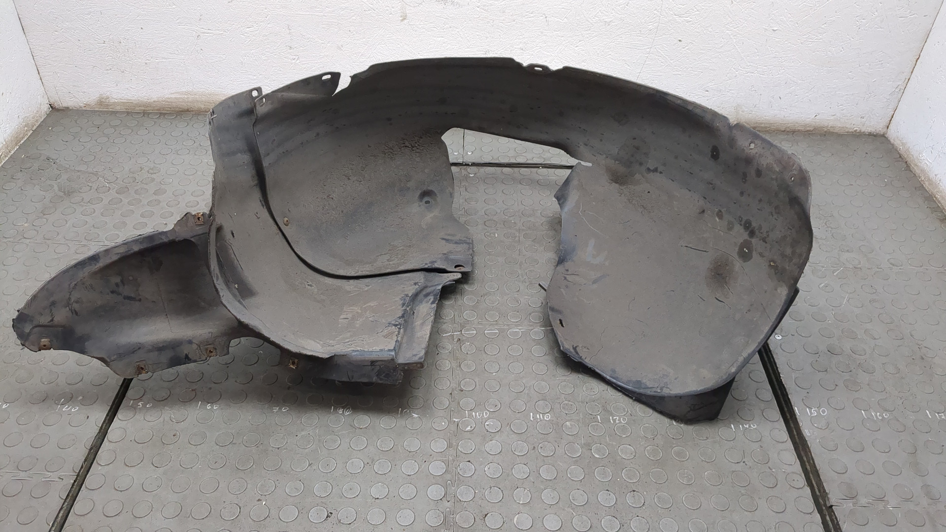 Локер передний левый