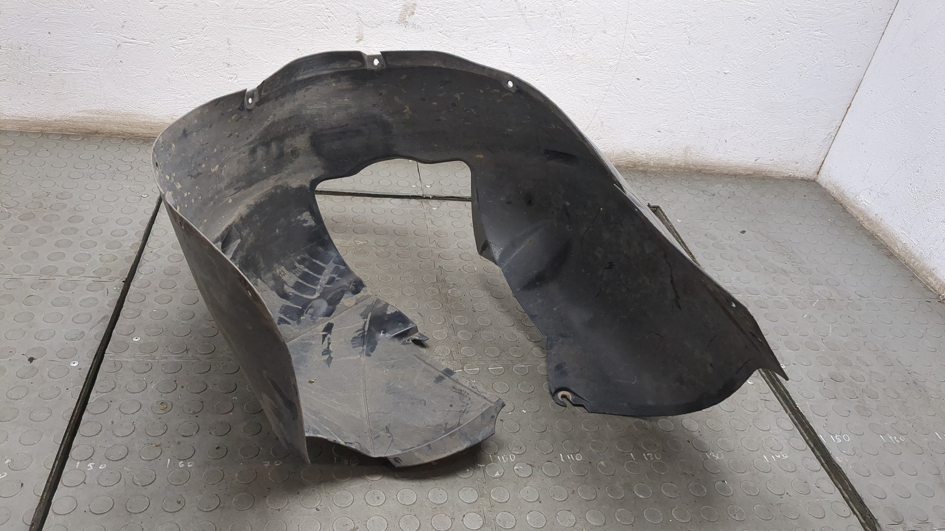 Локер передний левый