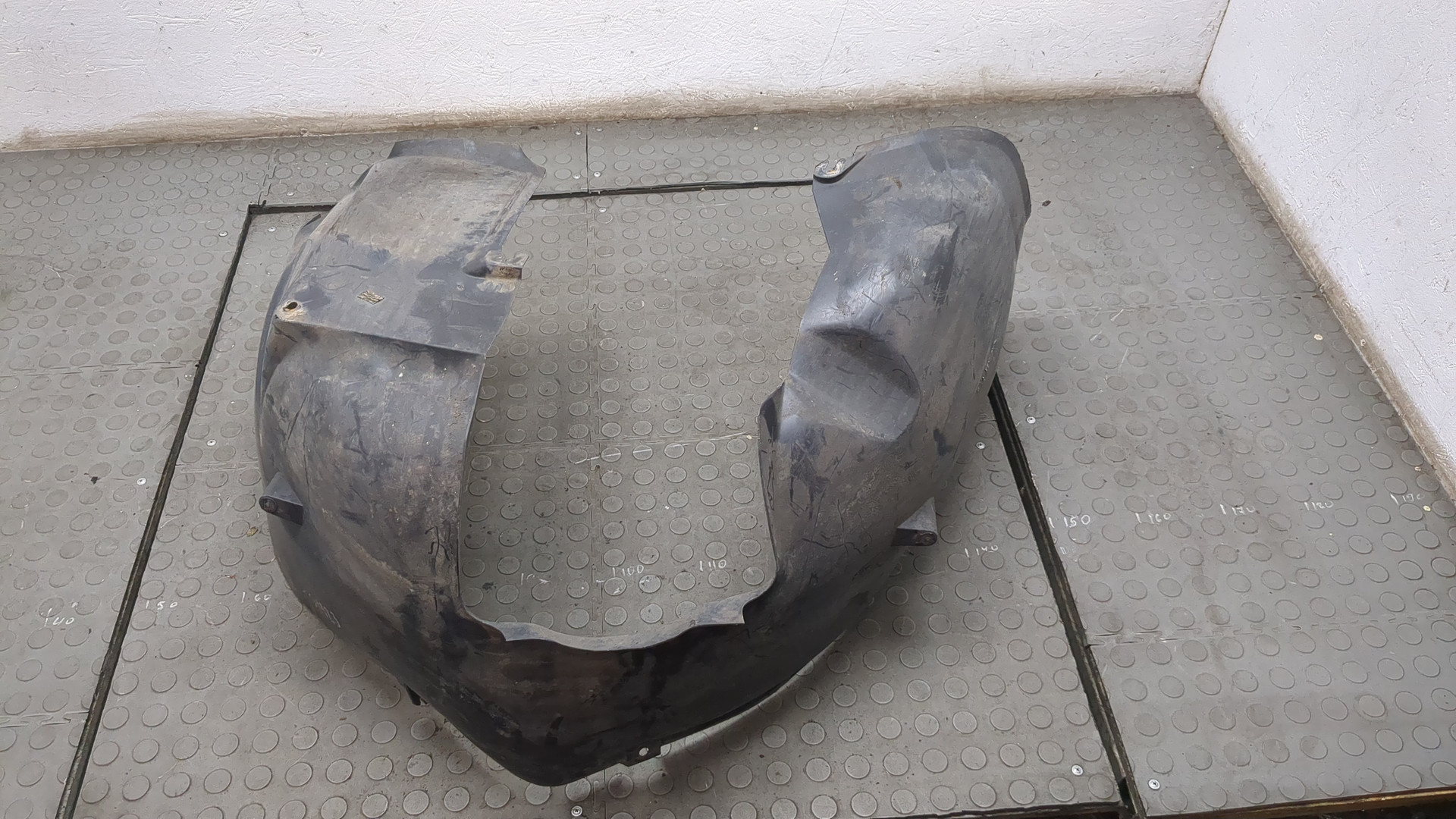 Локер передний левый