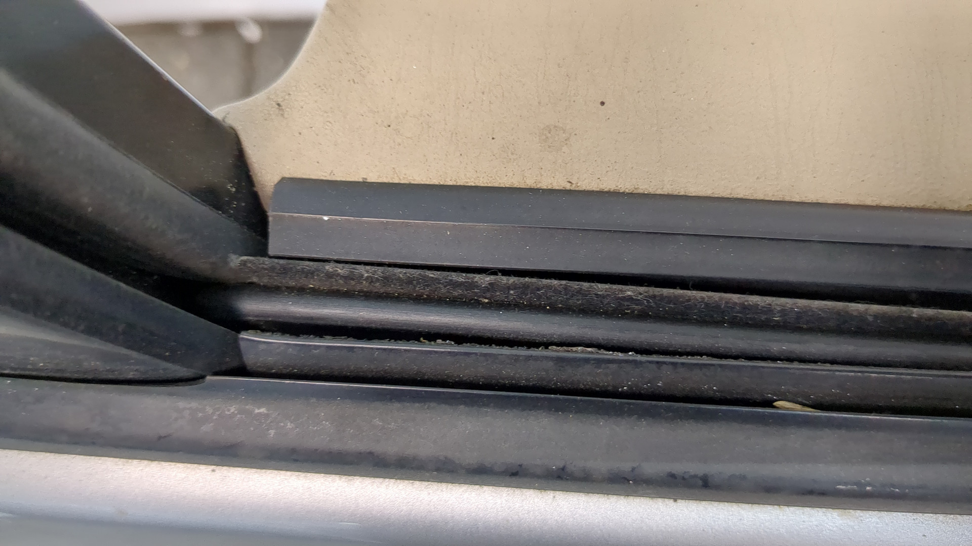 Дверь передняя правая