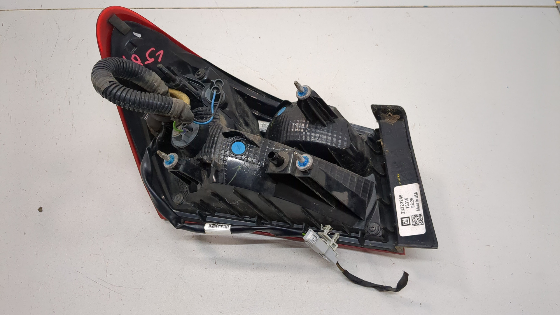 Фонарь задний правый