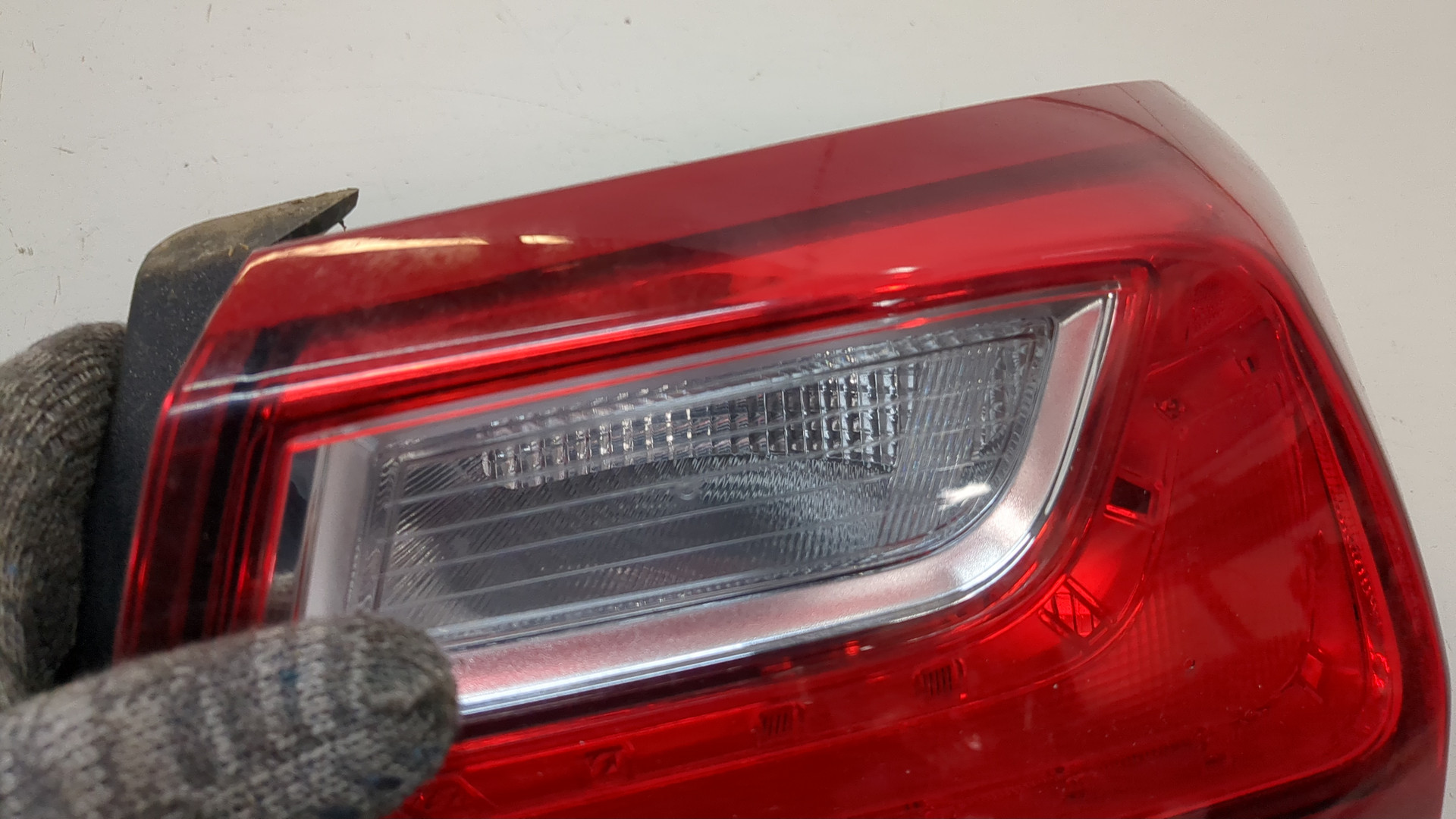 Фонарь задний правый