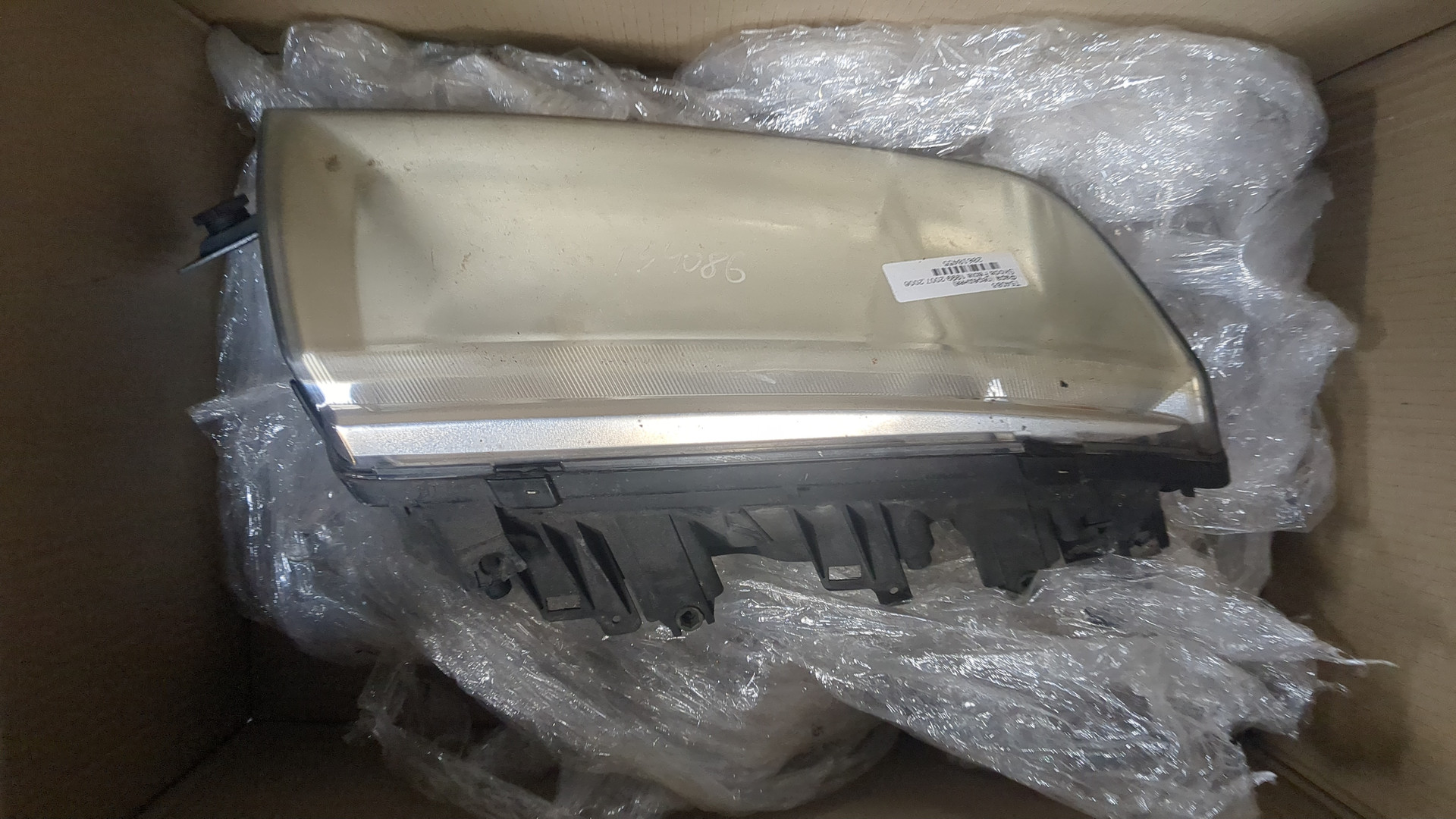 Фара правая