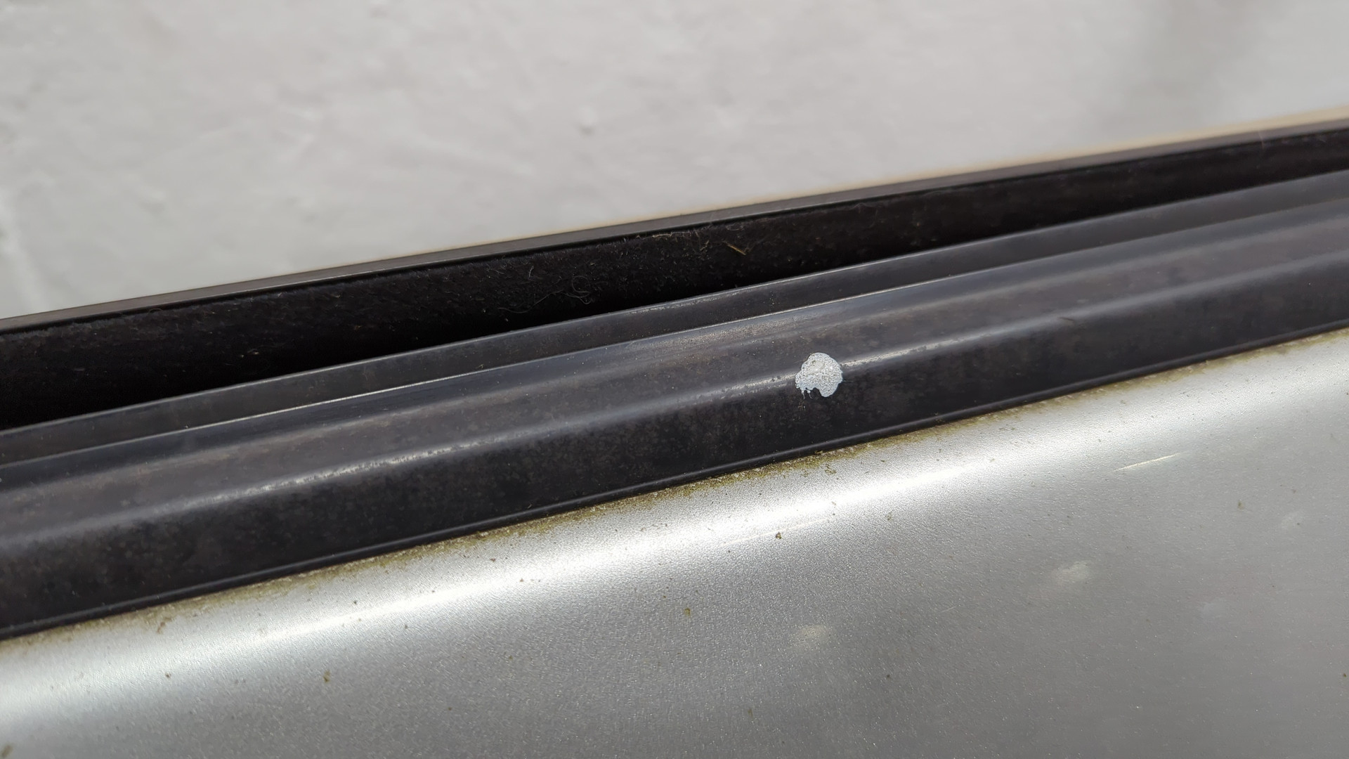 Дверь передняя левая