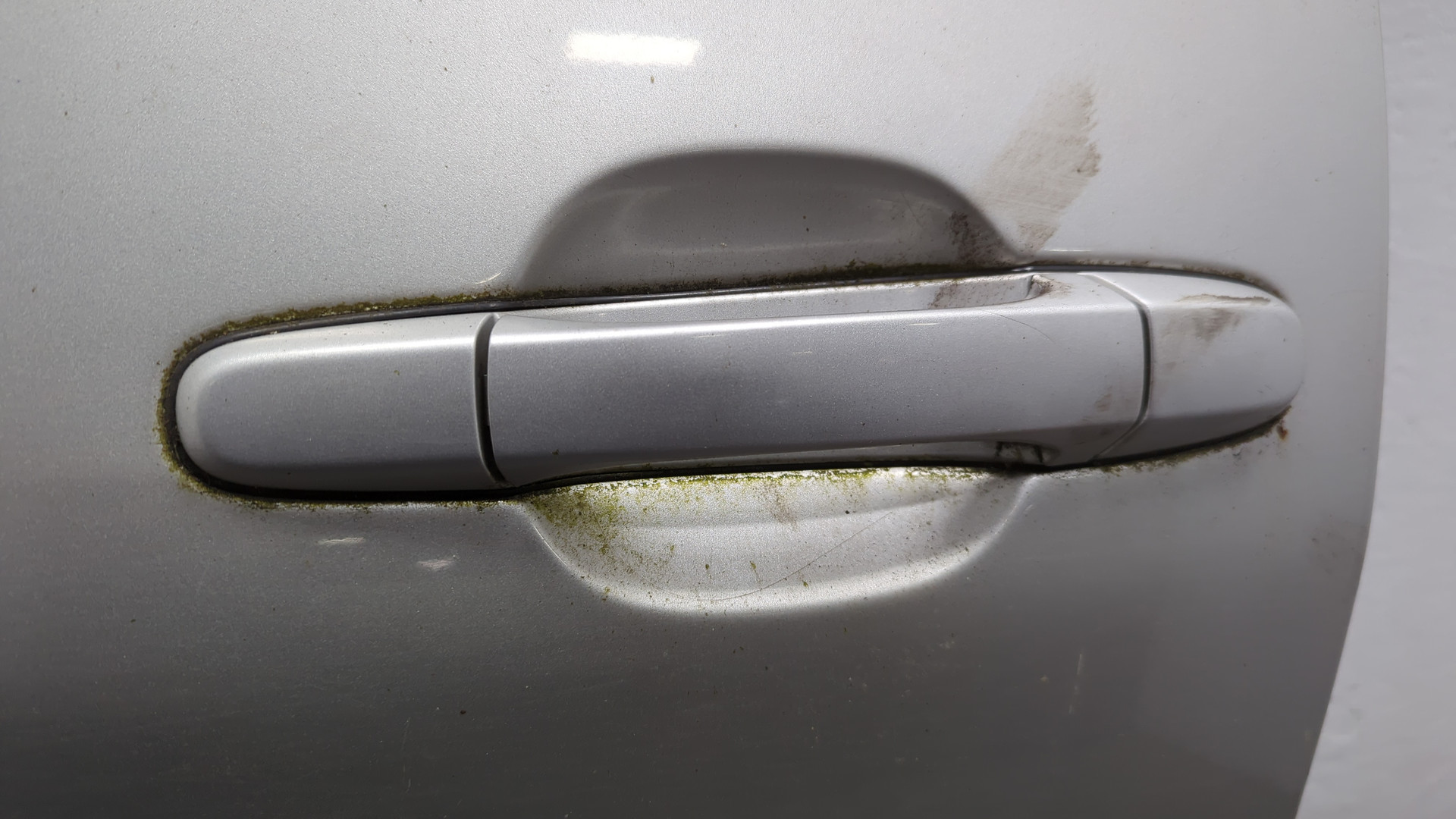 Дверь передняя левая