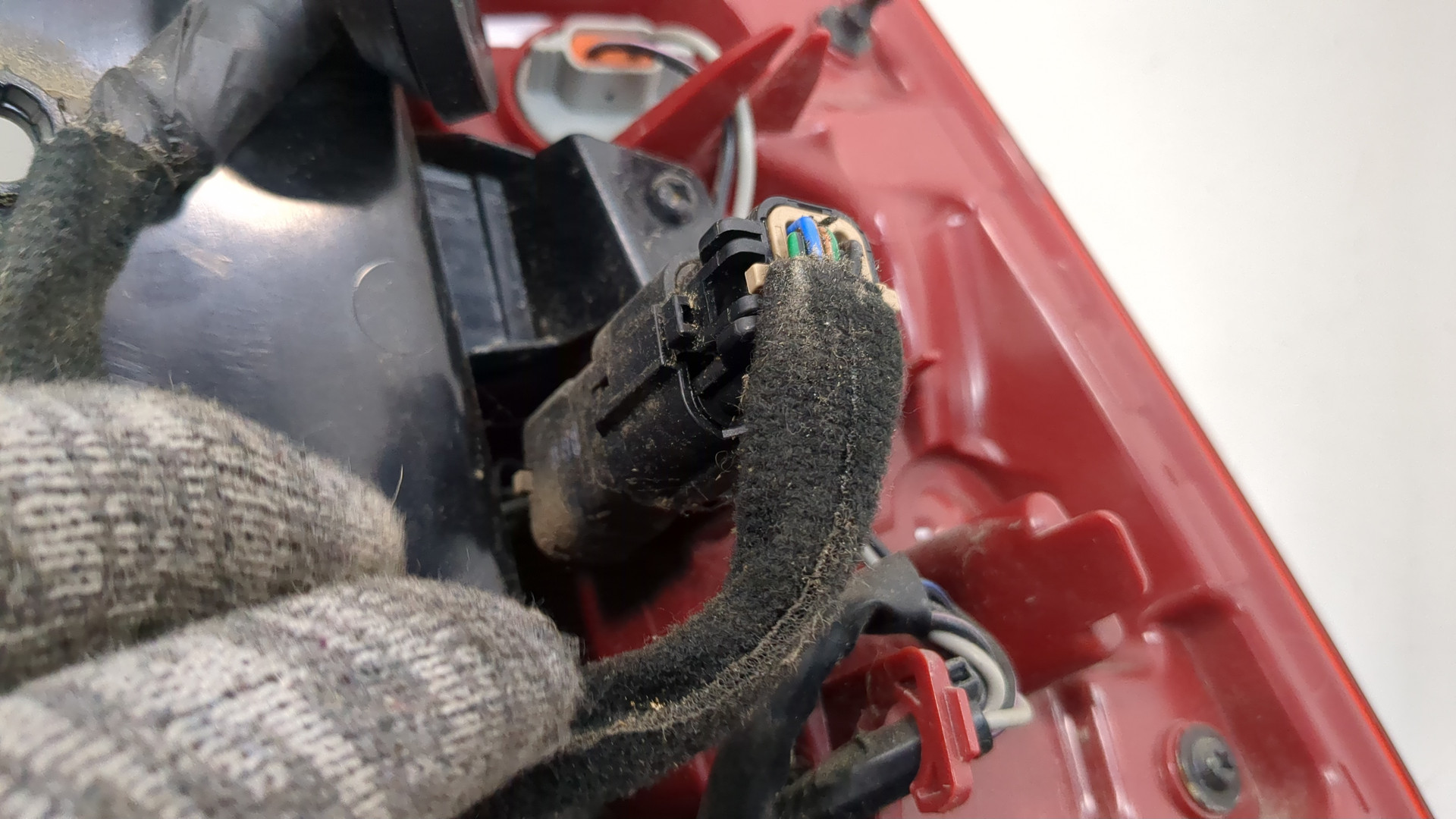 Фонарь задний левый