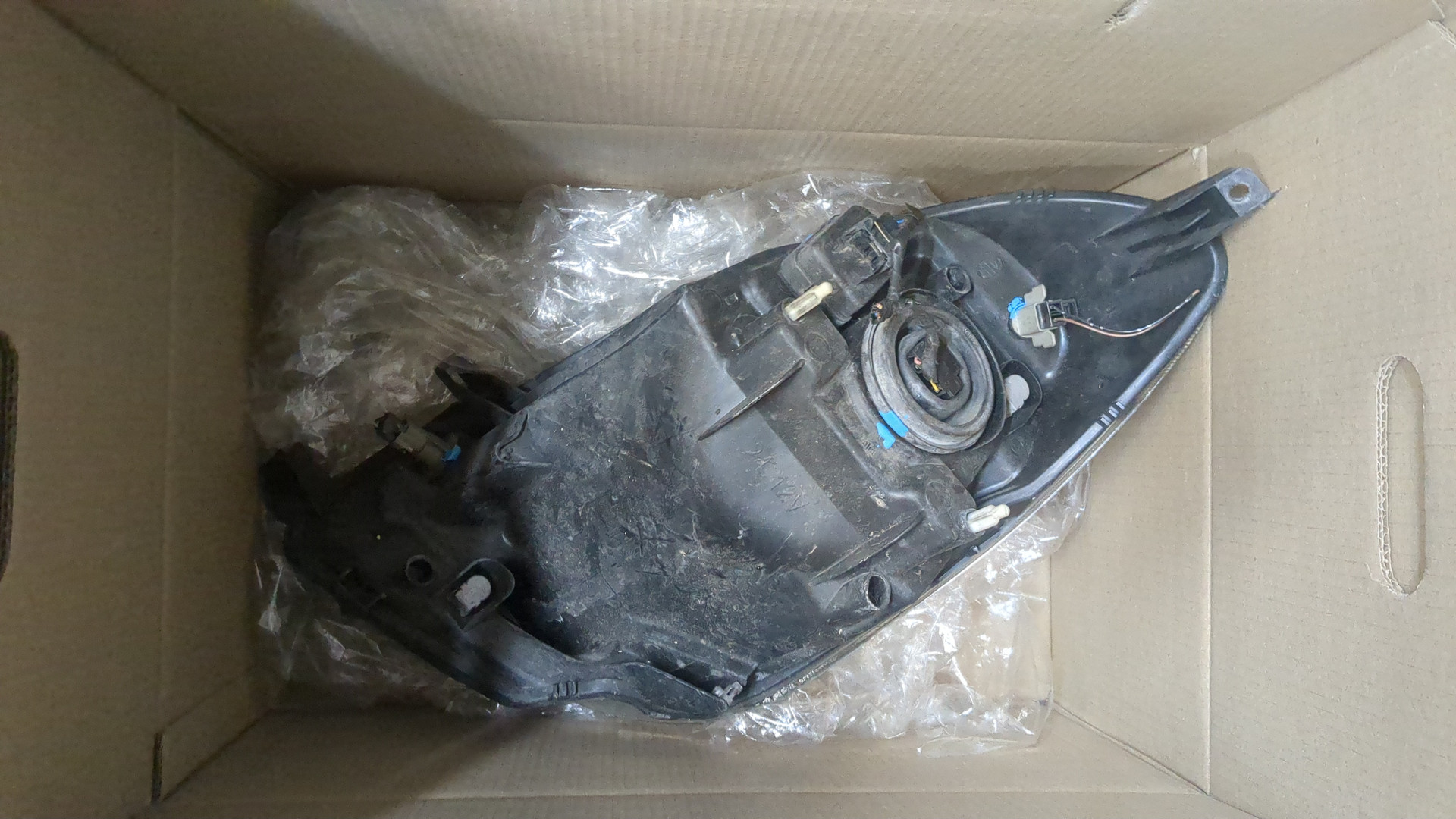 Фара правая