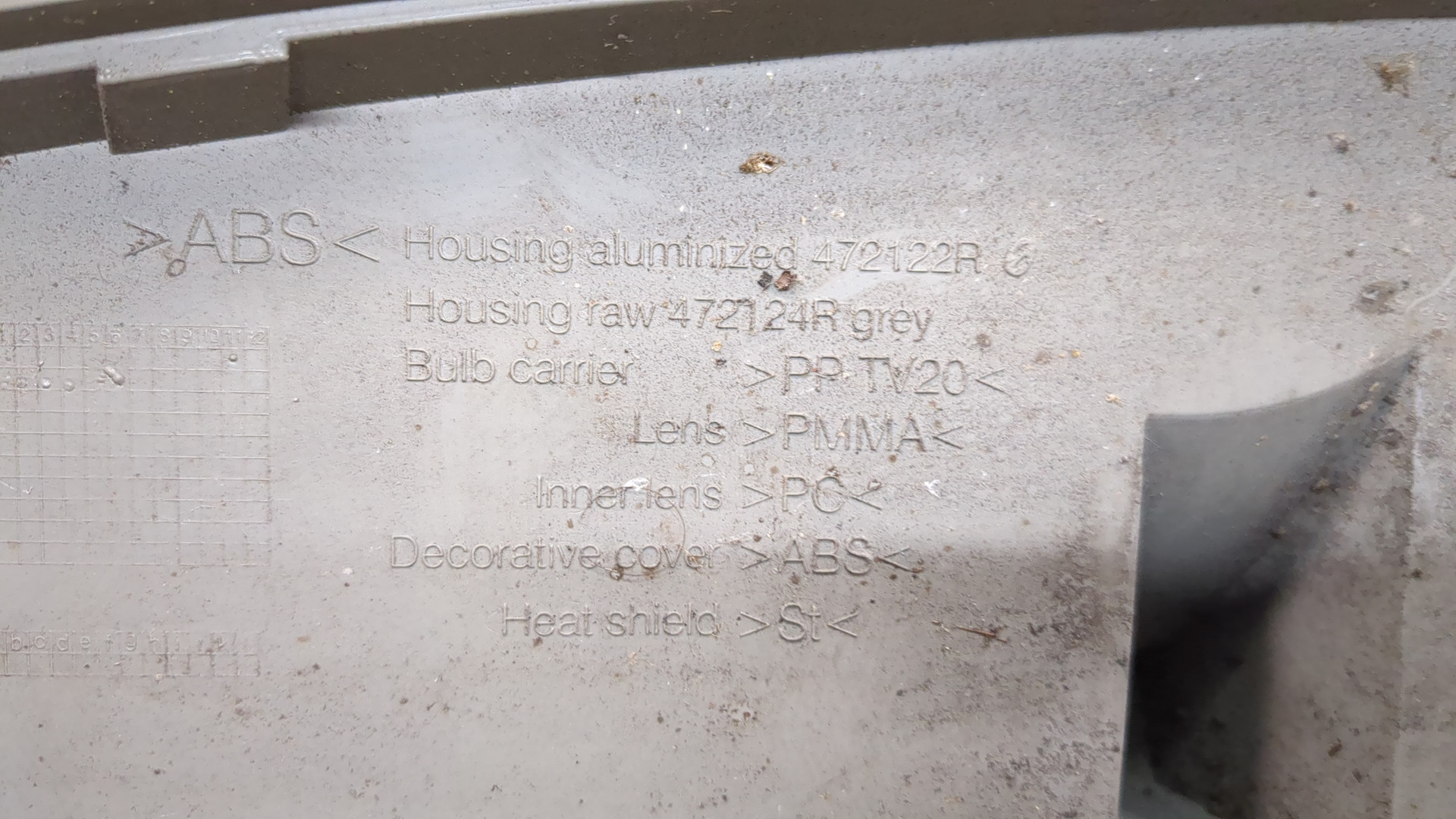 Фонарь задний правый