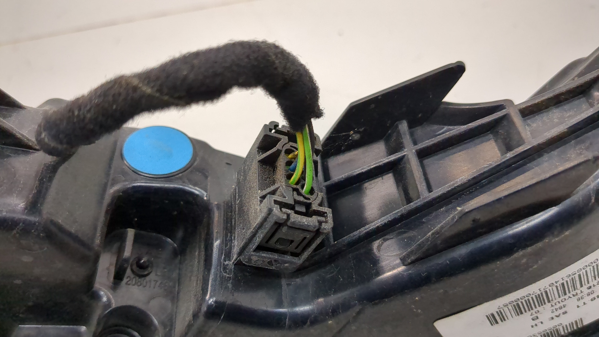 Фонарь задний левый