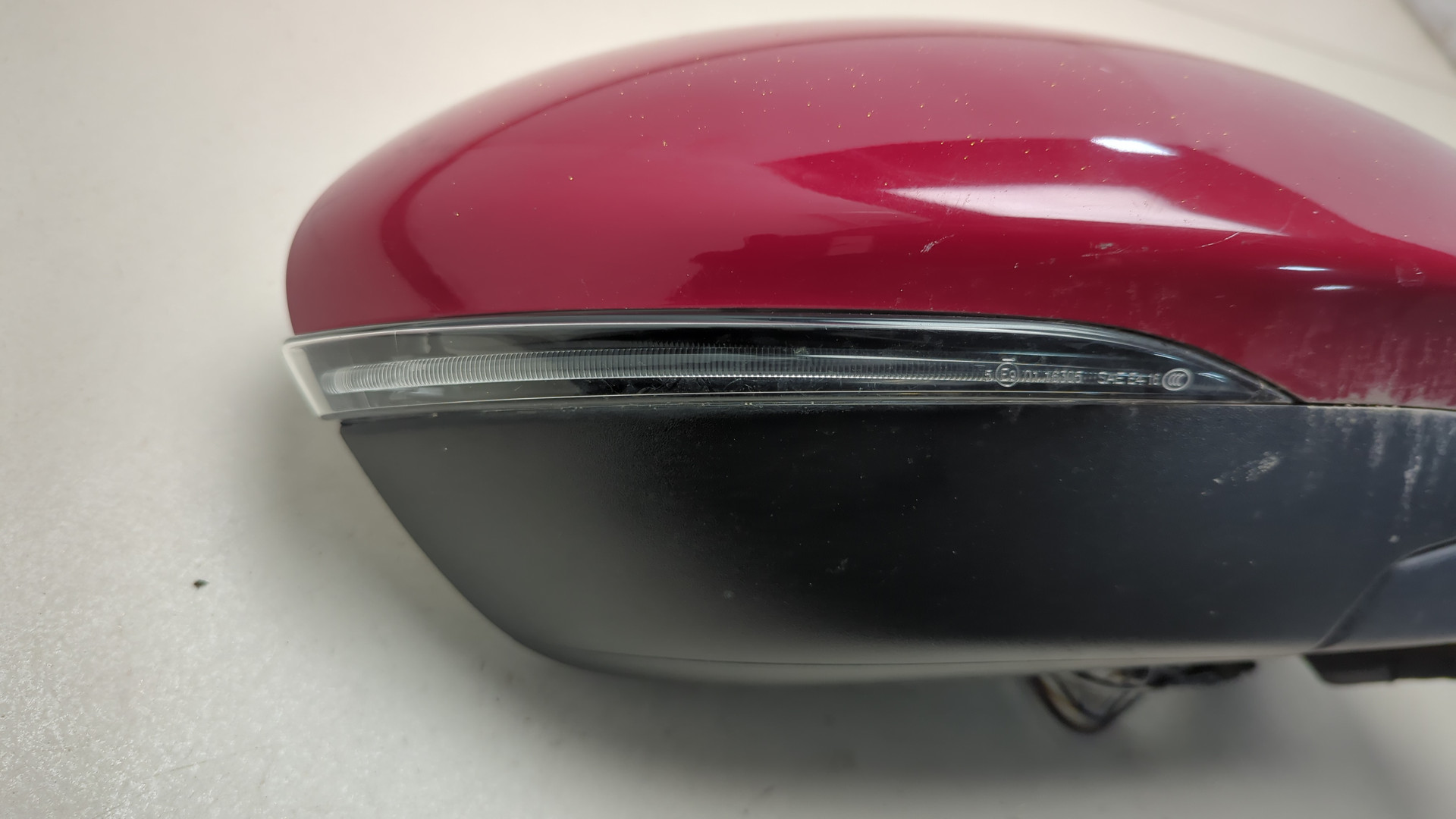 Зеркало правое электрическое