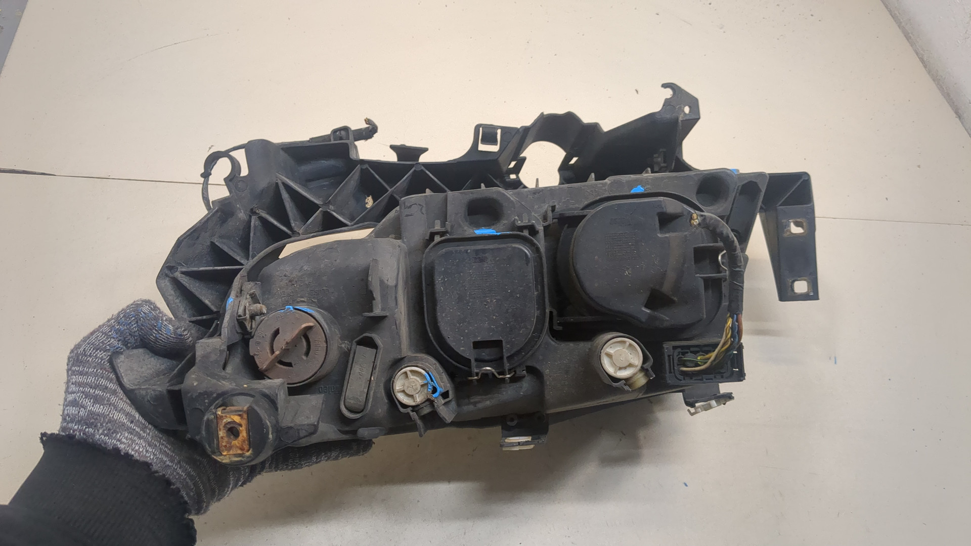 Фара правая