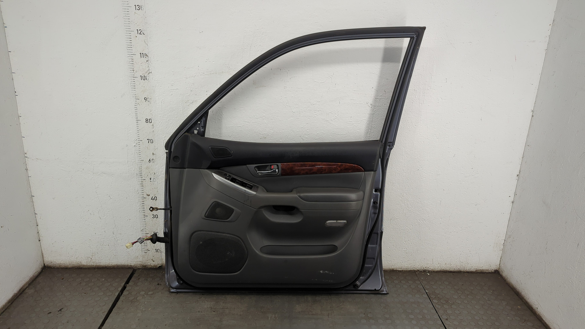 Дверь передняя правая