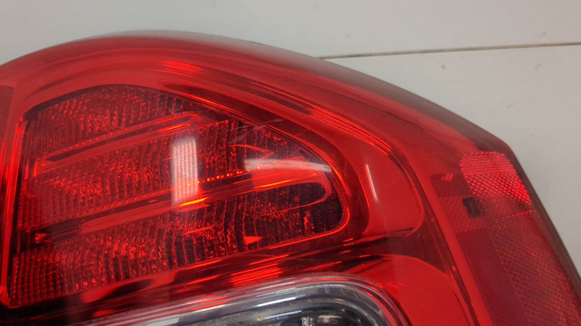 Фонарь задний правый