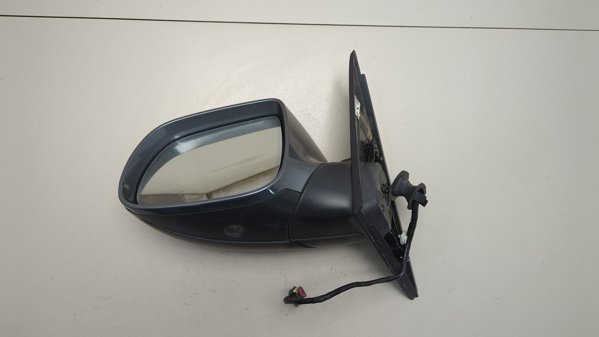 Зеркало левое электрическое