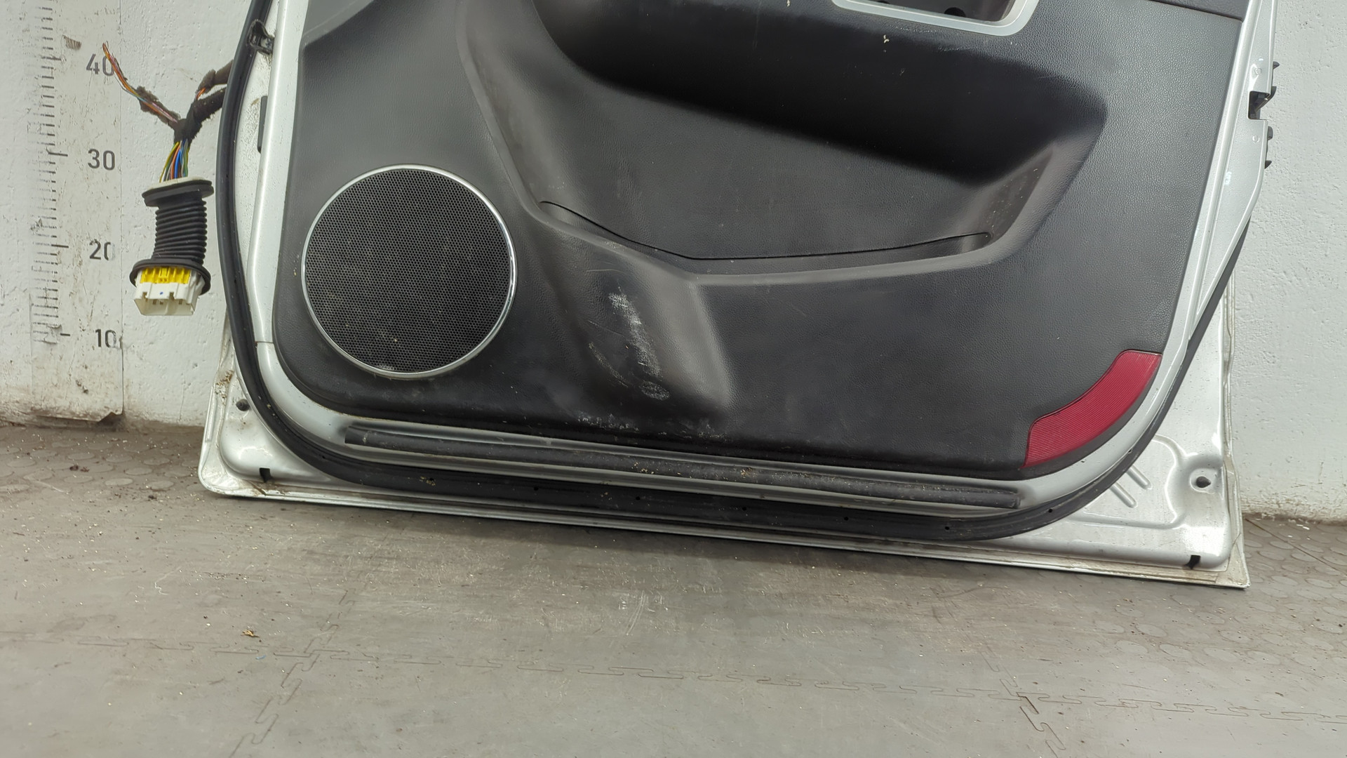 Дверь передняя правая