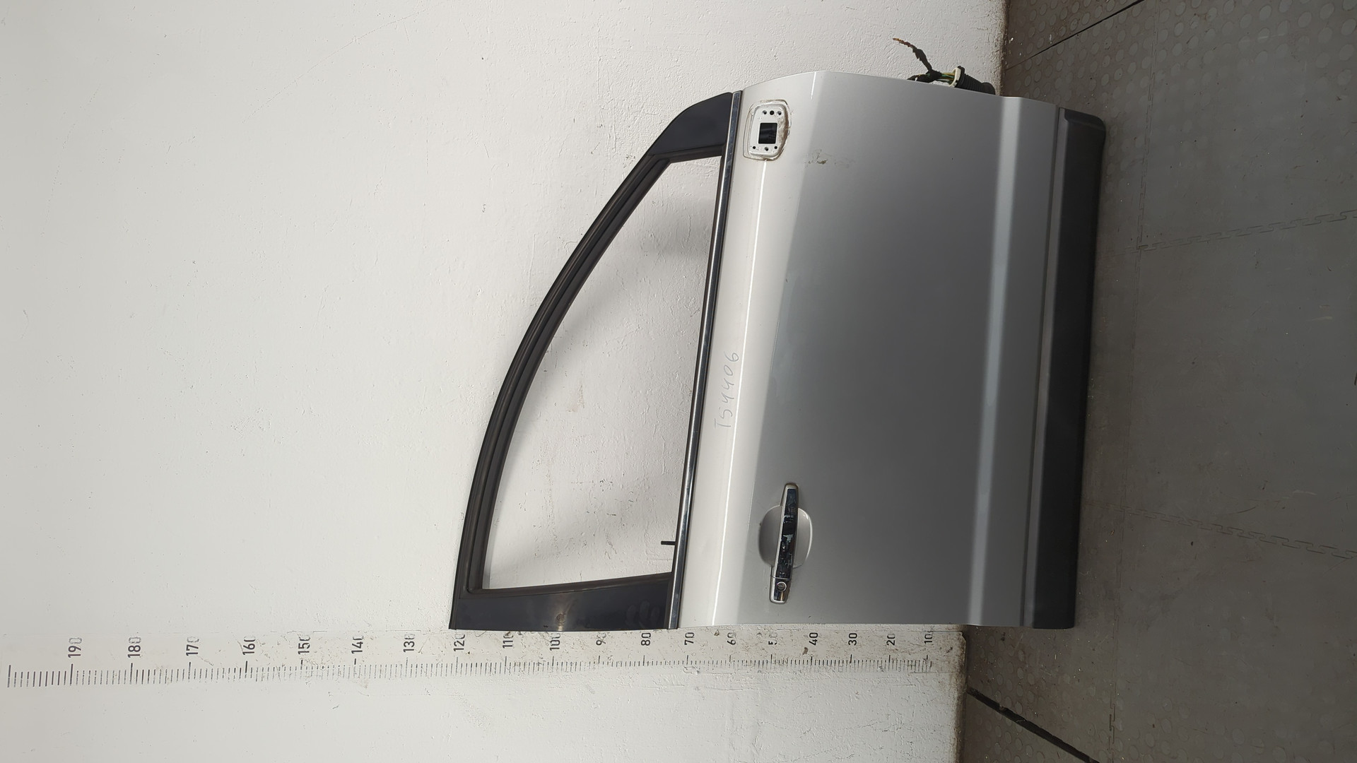 Дверь передняя правая