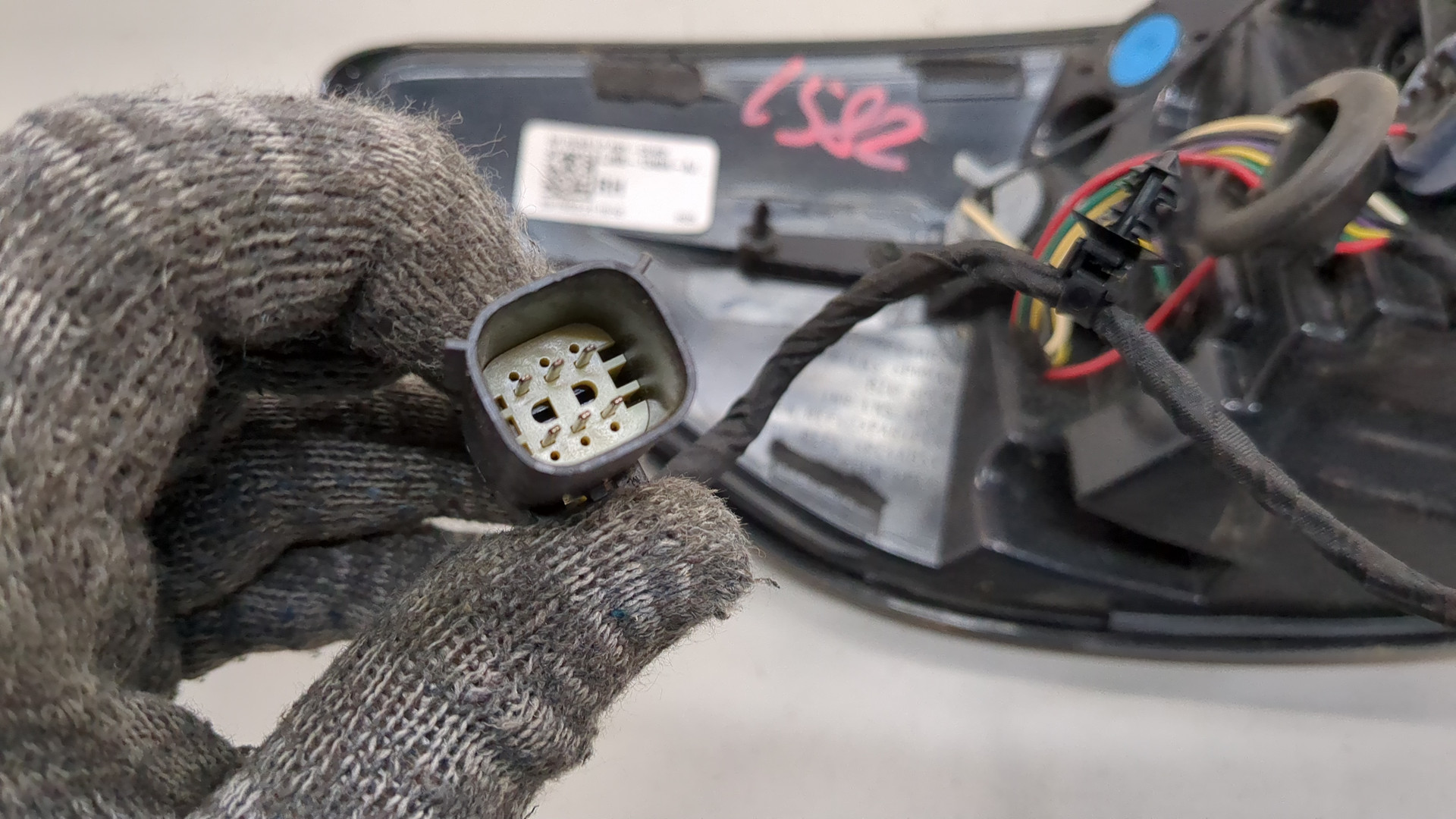 Фонарь задний правый