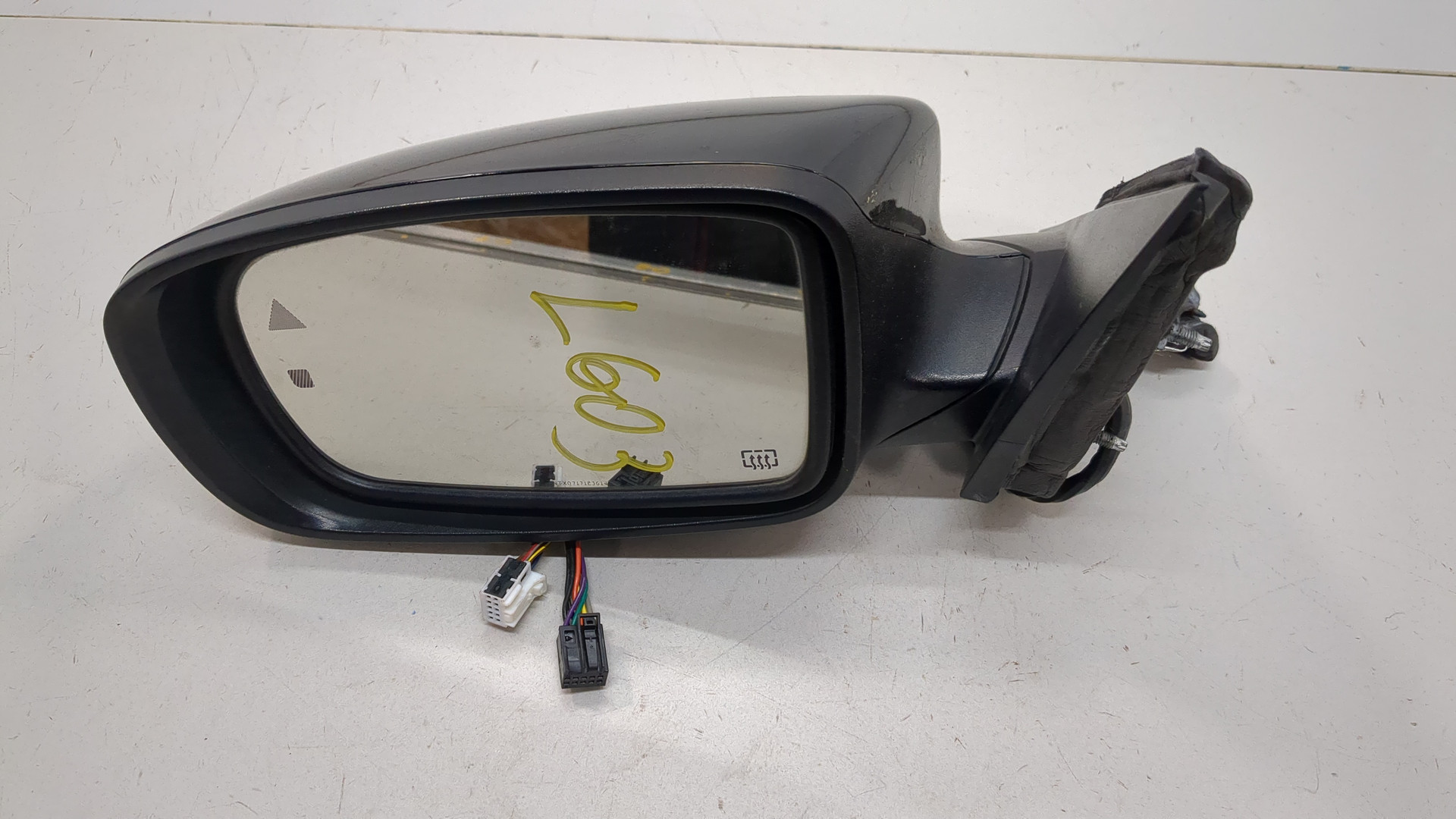 Зеркало левое электрическое