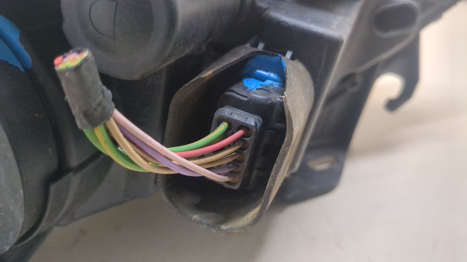 Фара правая