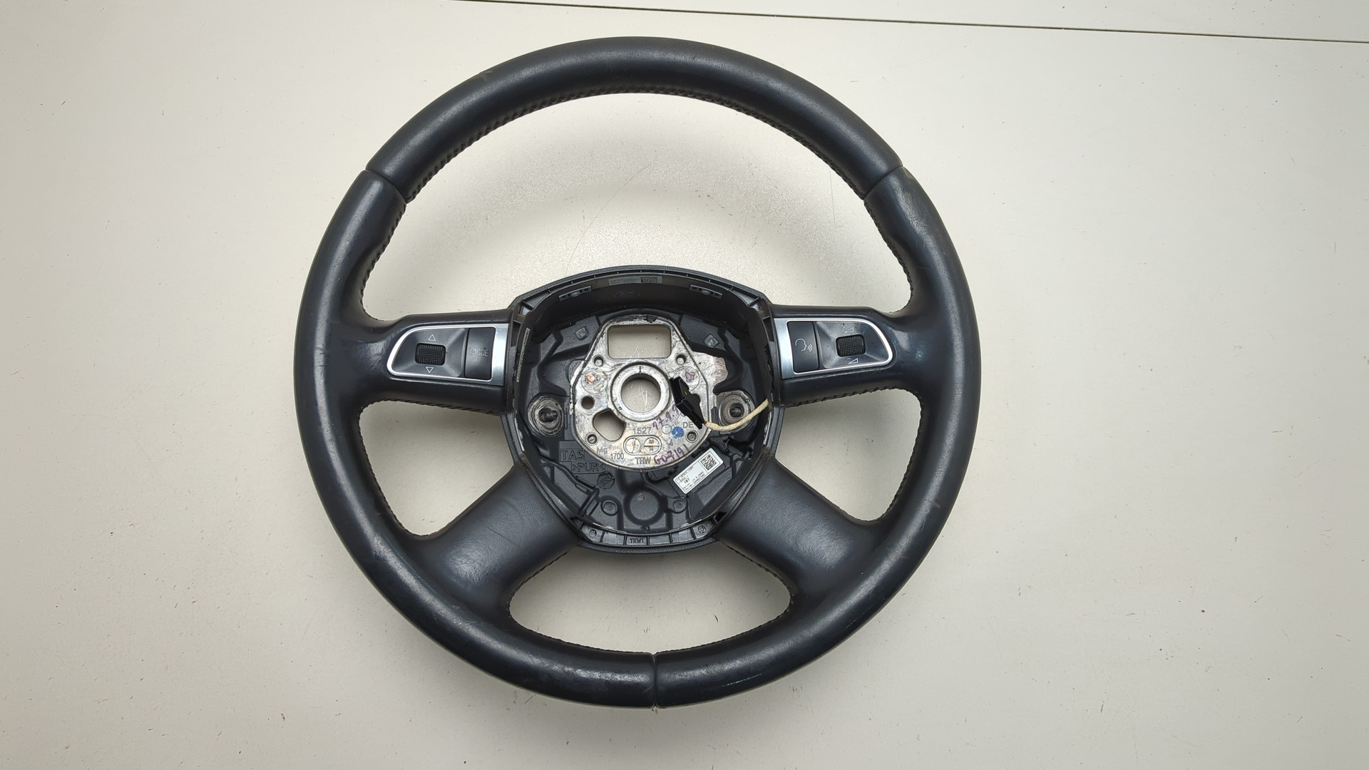 Рулевое колесо (руль)