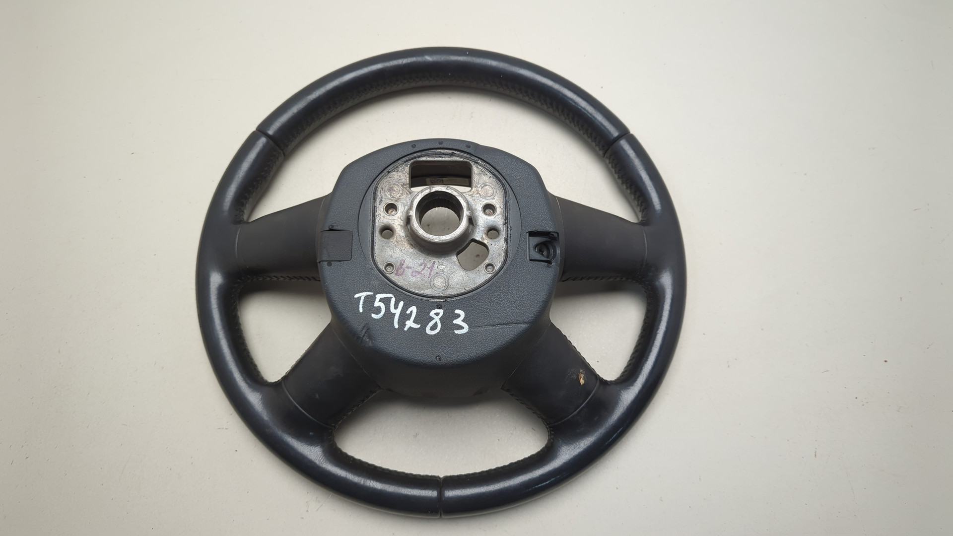 Рулевое колесо (руль)