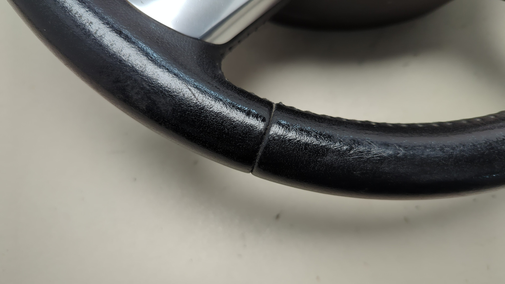 Рулевое колесо (руль)