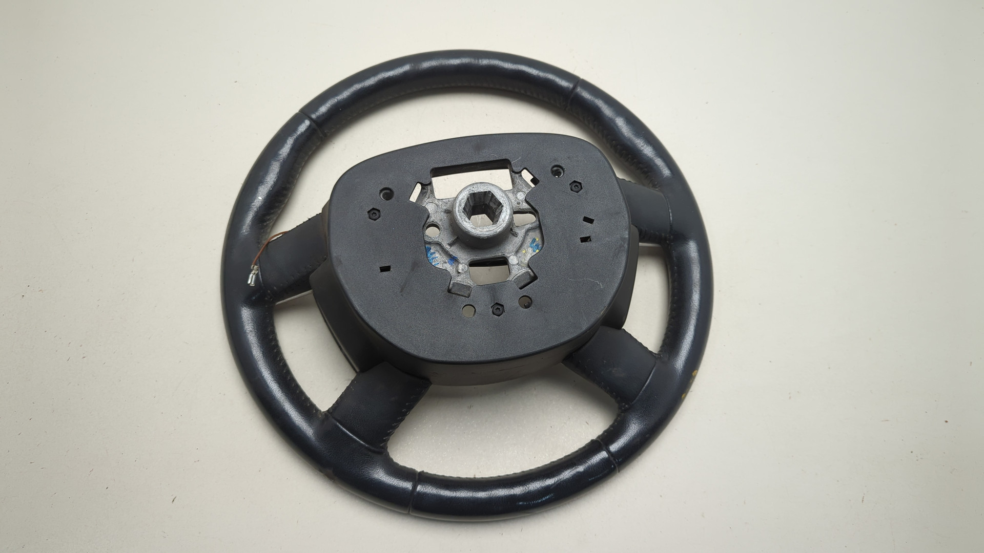 Рулевое колесо (руль)